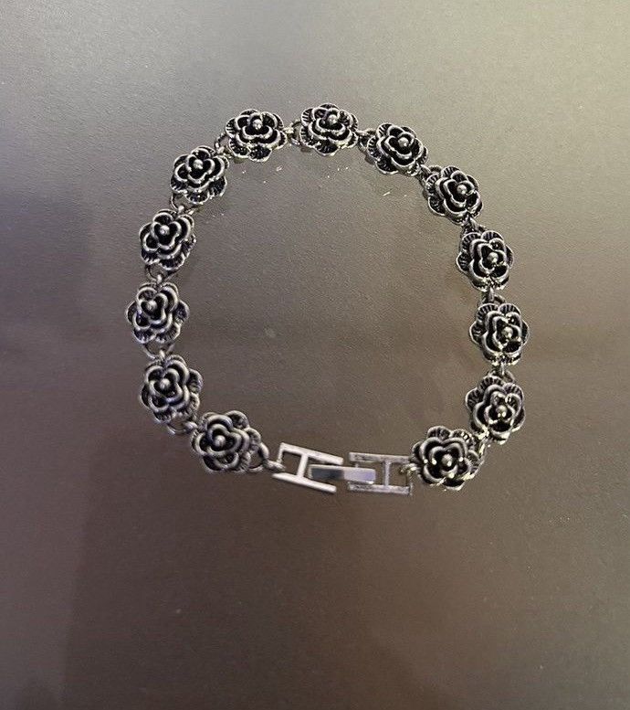 Japanese Brand Y2K Rose Bracelet Size ONE SIZE - 3 Thumbnail