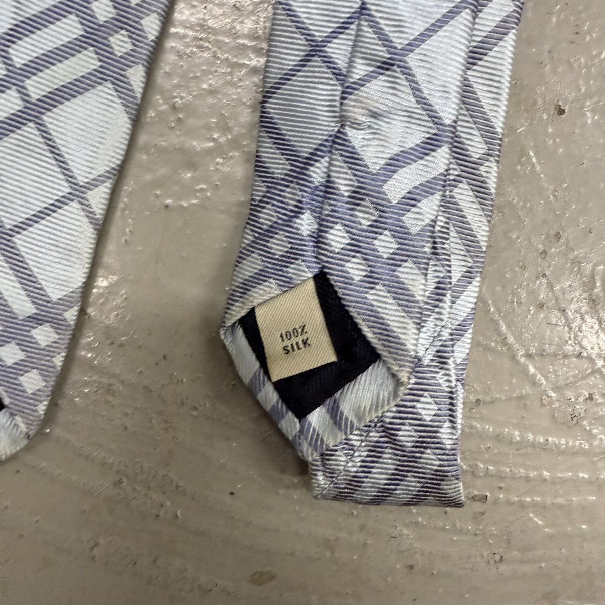 Burberry Vintage Burberry Nova Check Blue Classic Silk Tie Size ONE SIZE - 5 Thumbnail