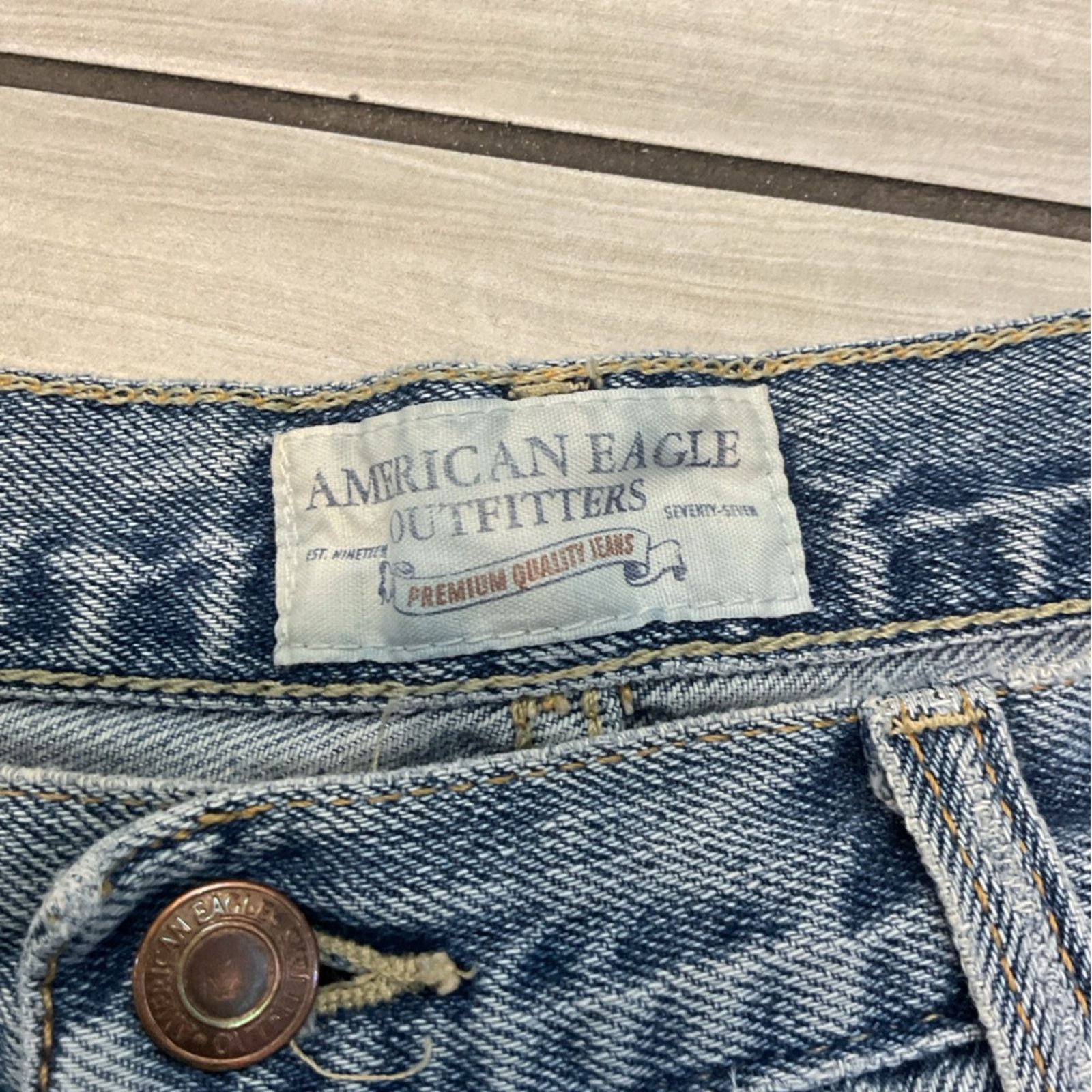 American Eagle Outfitters American Eagle Light Blue Distressed Jean Shorts Size 34" / US 12 / IT 48 - 4 Thumbnail