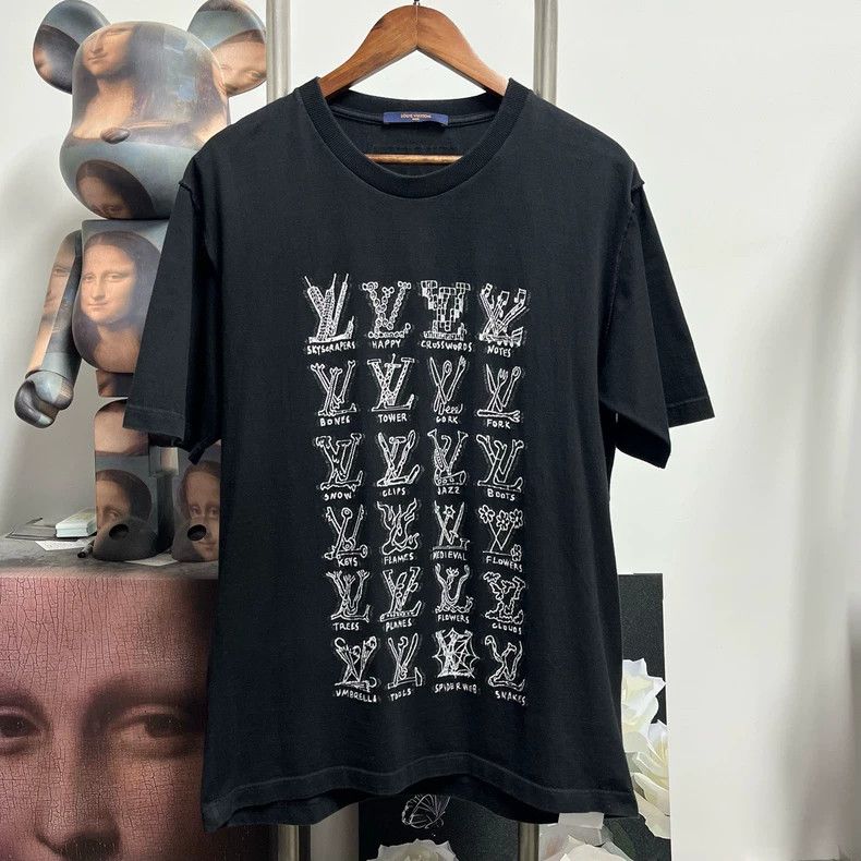 Louis Vuitton Louis Vuitton Graphic Short Sleeve T-Shirt- DMC Size US XXL / EU 58 / 5 - 1 Thumbnail
