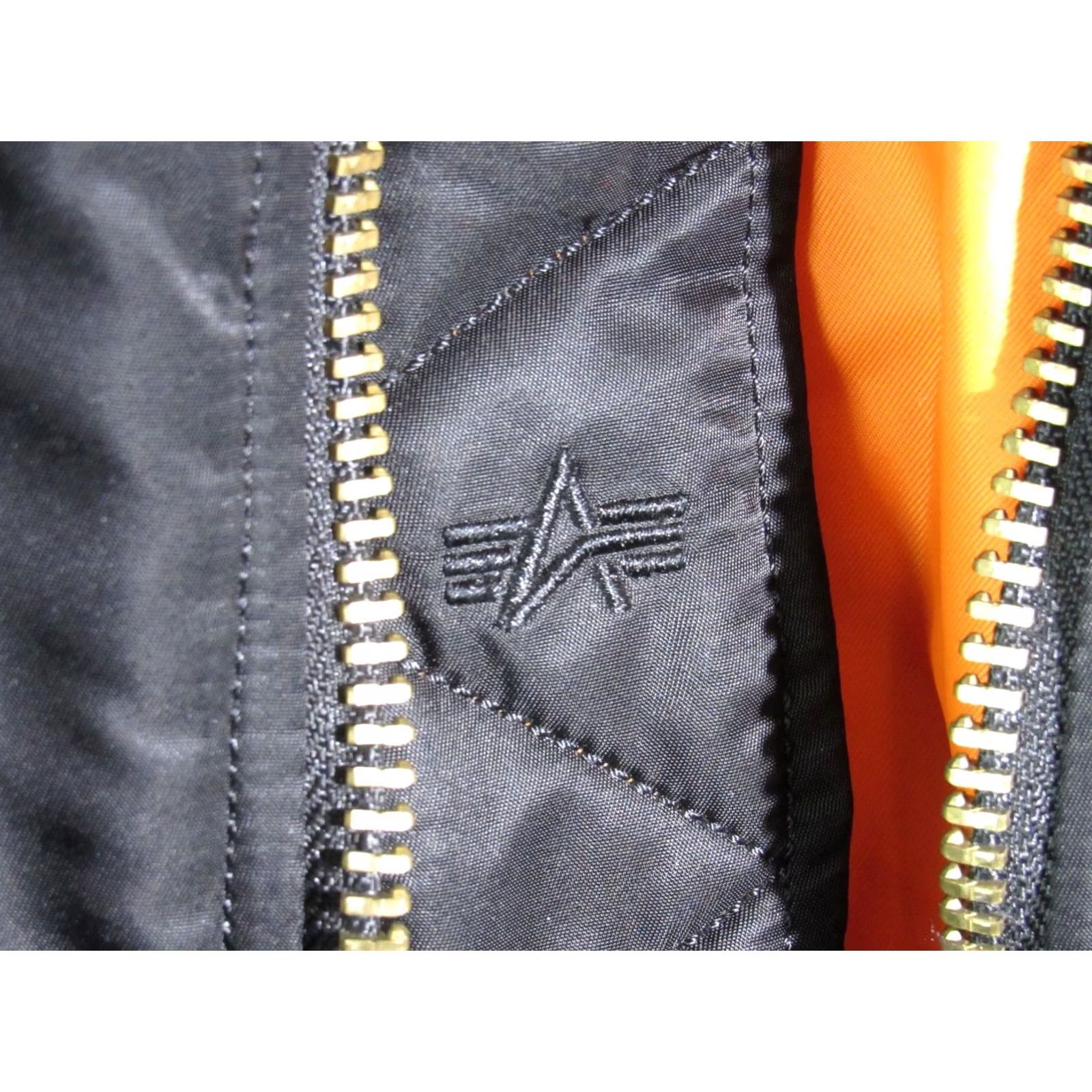 Vintage VINTAGE Alpha Industries MA1 Reversible Black Orange Rocket Flight Bomber Jacket XL Size US XL / EU 56 / 4 - 4 Thumbnail