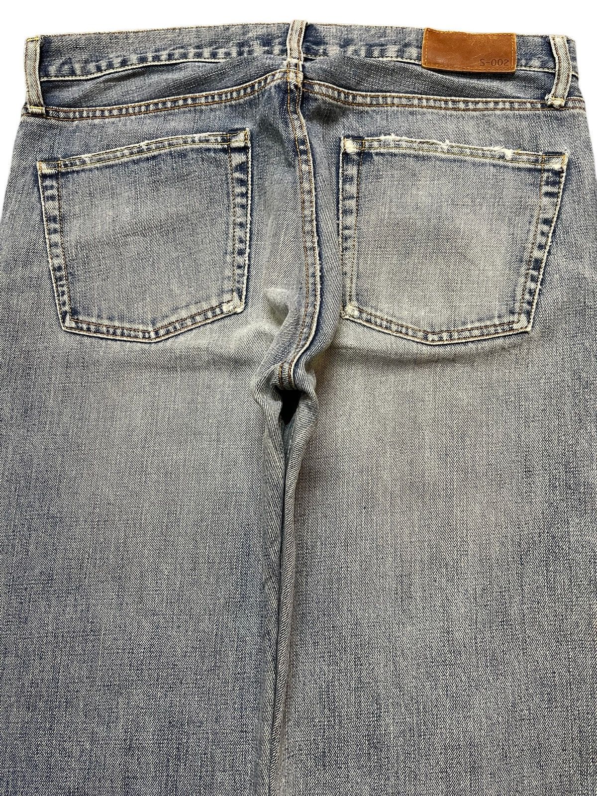 Uniqlo Vintage Japan Uniqlo Blue Faded Wash Whiskers Style Loose Size US 34 / EU 50 - 5 Thumbnail