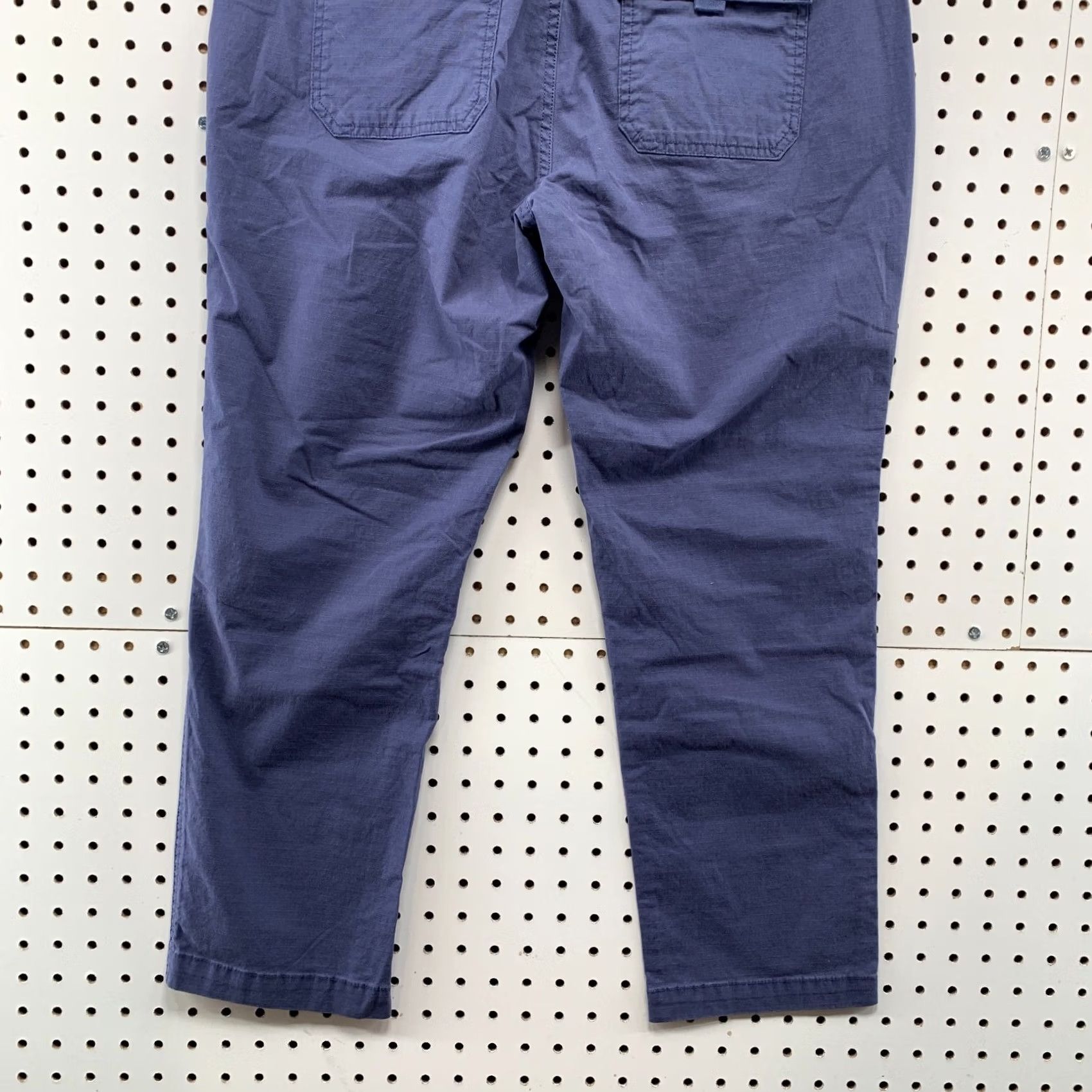 Eddie Bauer Eddie Bauer Rip Stop Ankle Pants Womens 10 Blue High Rise Straight 34x25 NWT Size 32" / US 10 / IT 46 - 7 Thumbnail