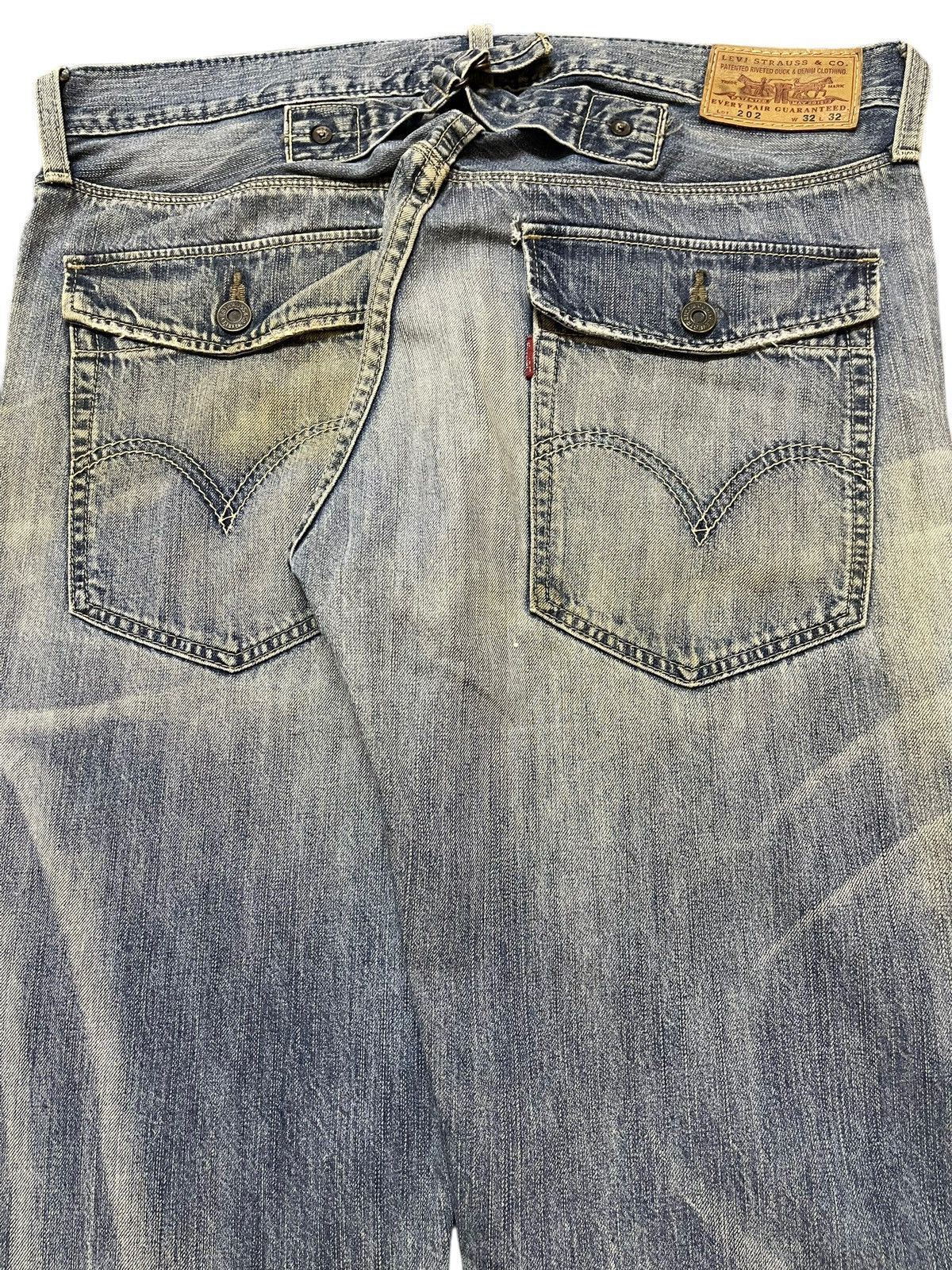 Levi's Vintage 90s Levis 202 Buckle Blue Faded Wash Style Jeans Size US 33 - 6 Thumbnail