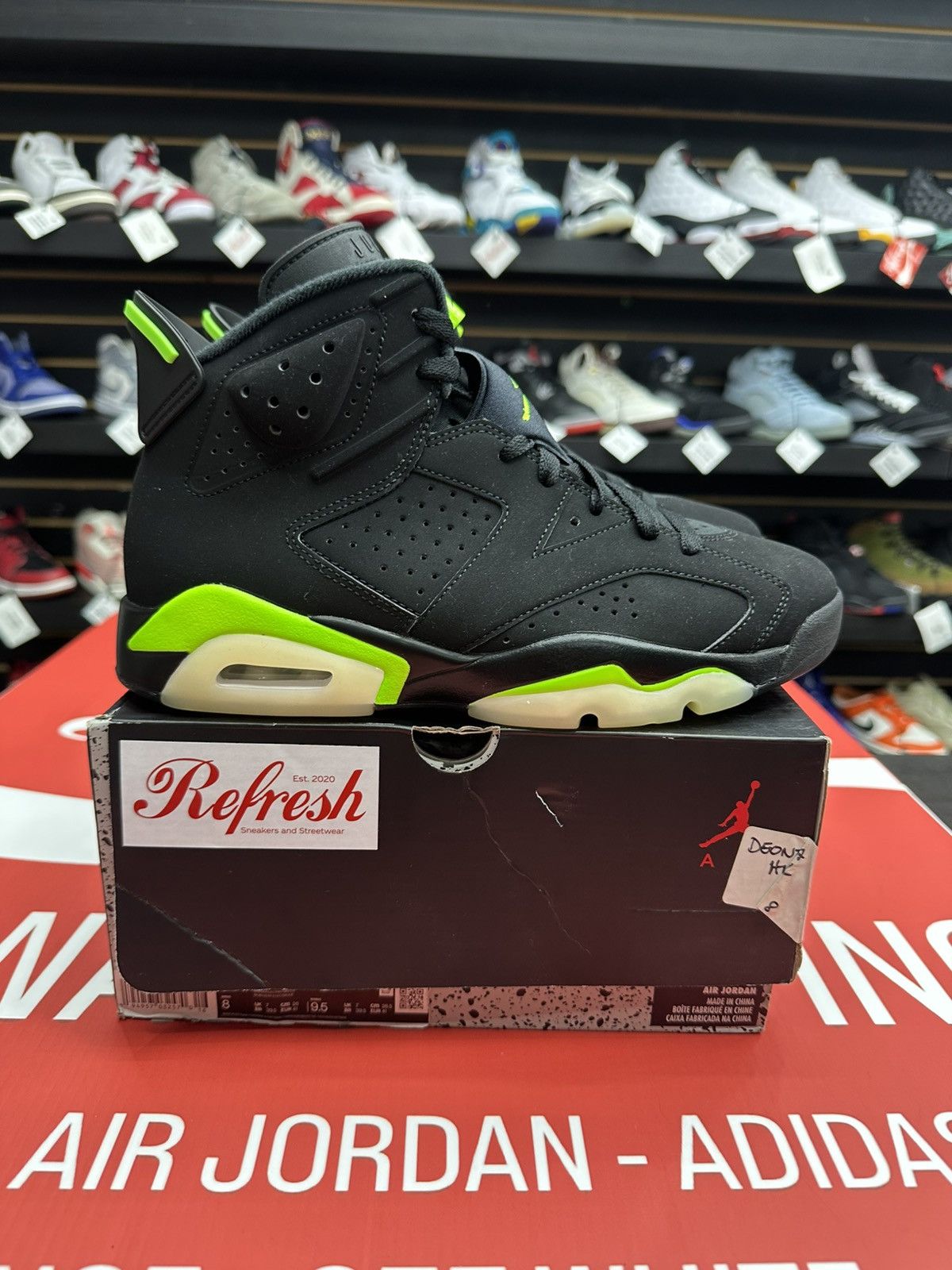 Jordan Brand Air Jordan 6 Electric Green Size 8 Size US 8 / EU 41 - 1 Thumbnail