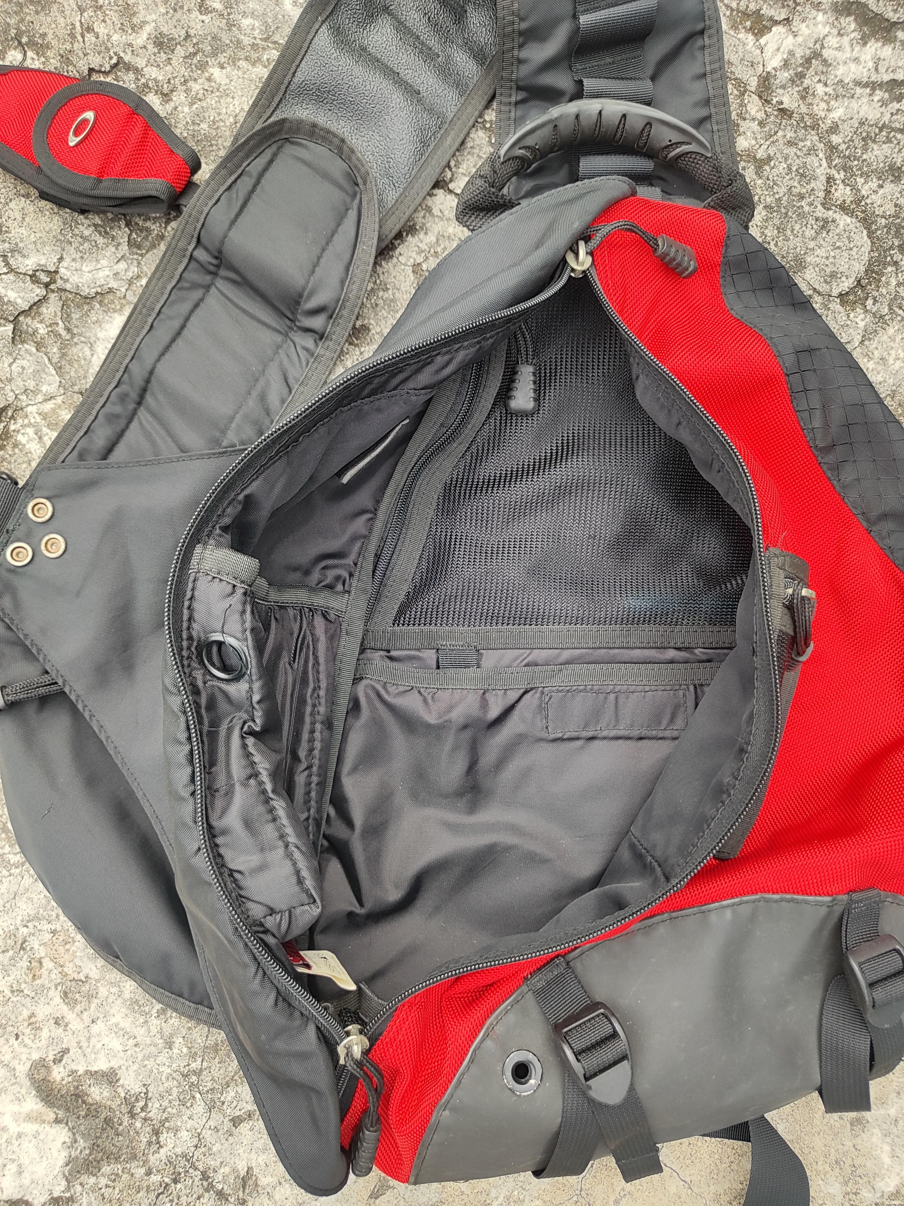 Oakley Oakley Sandbag Red Size ONE SIZE - 5 Thumbnail