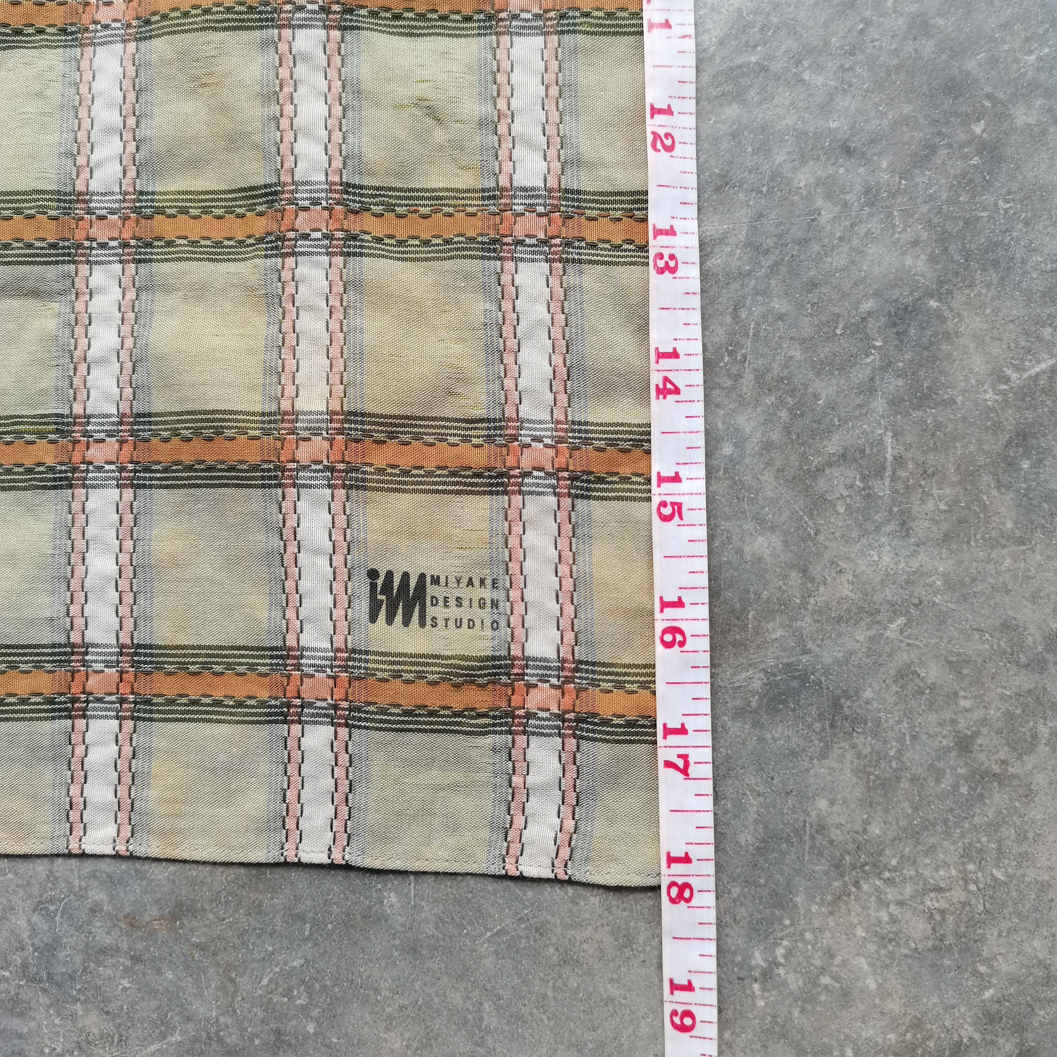 Issey Miyake × Japanese Brand × Vintage Vintage ISSEY MIYAKE DESIGN STUDIO Handkerchiefs Size ONE SIZE - 8 Thumbnail