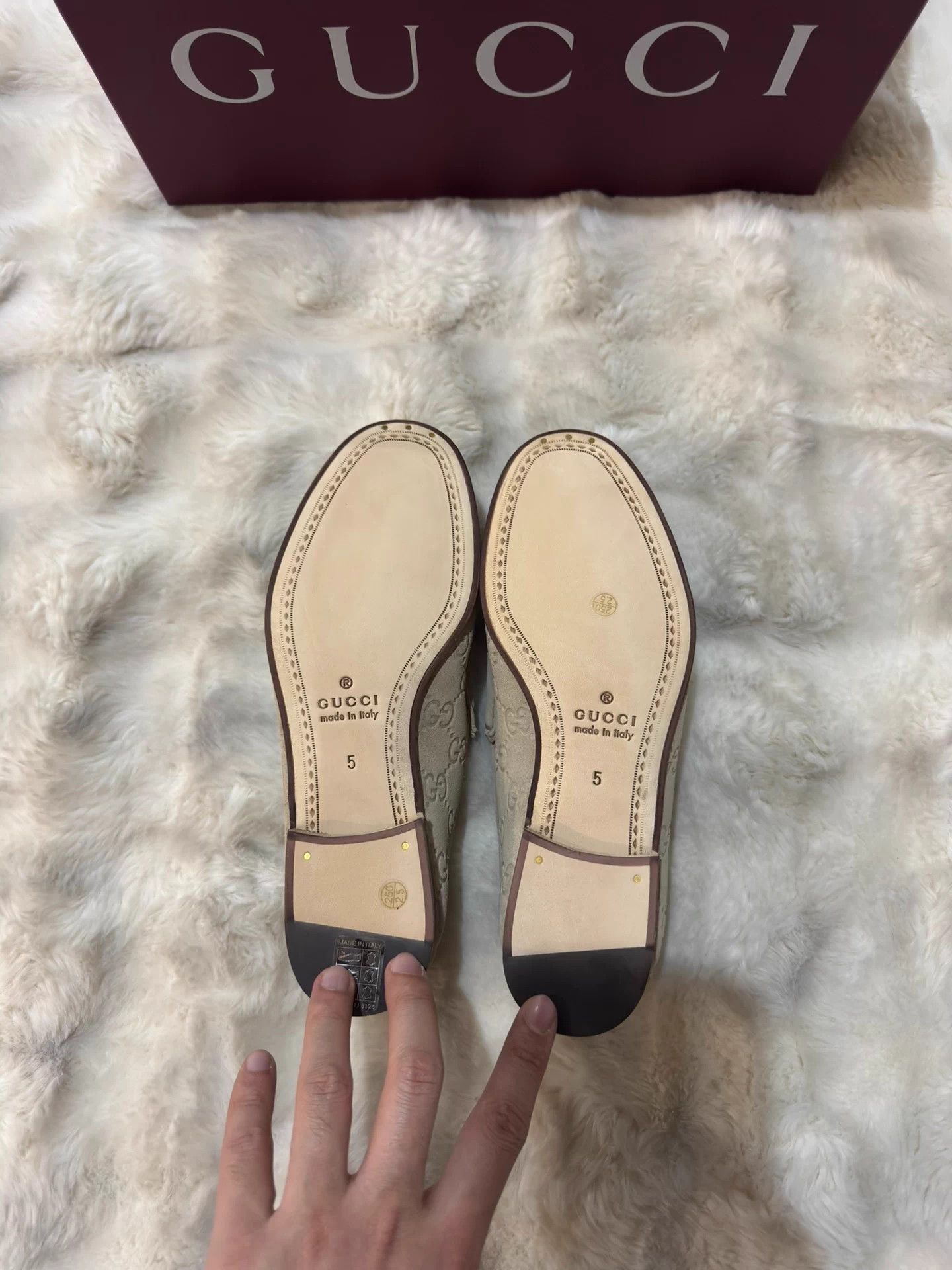 Gucci Gucci All Over Print Suede Loafer 39/5 Size US 7.5 / IT 37.5 - 7 Thumbnail