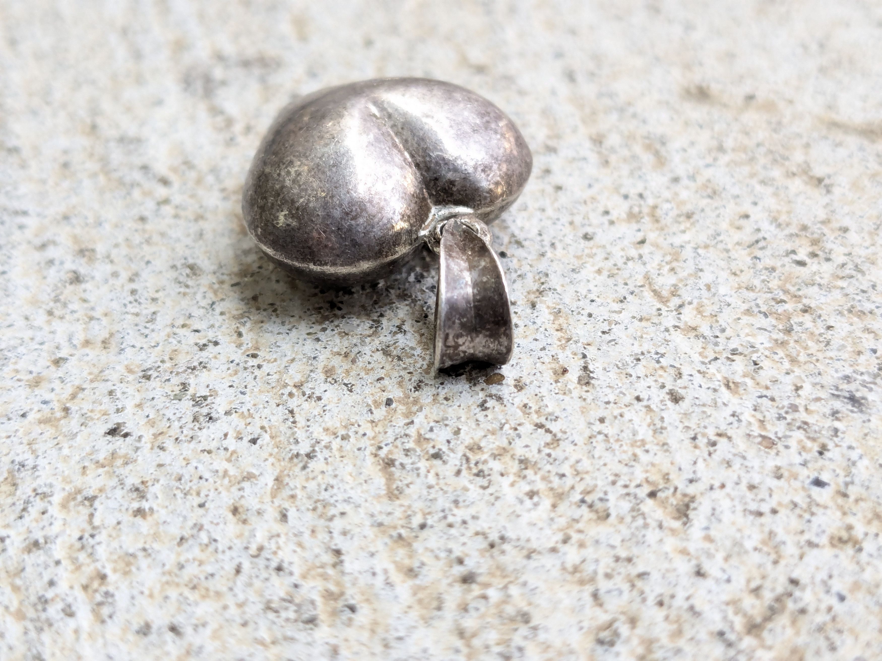 Jewelry Vintage Sterling Silver Heart Pendant Hollow Puffy Size ONE SIZE - 9 Thumbnail