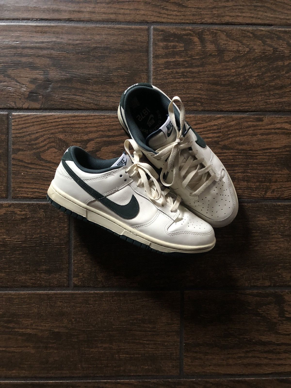 Nike dunks cream green size 8.5