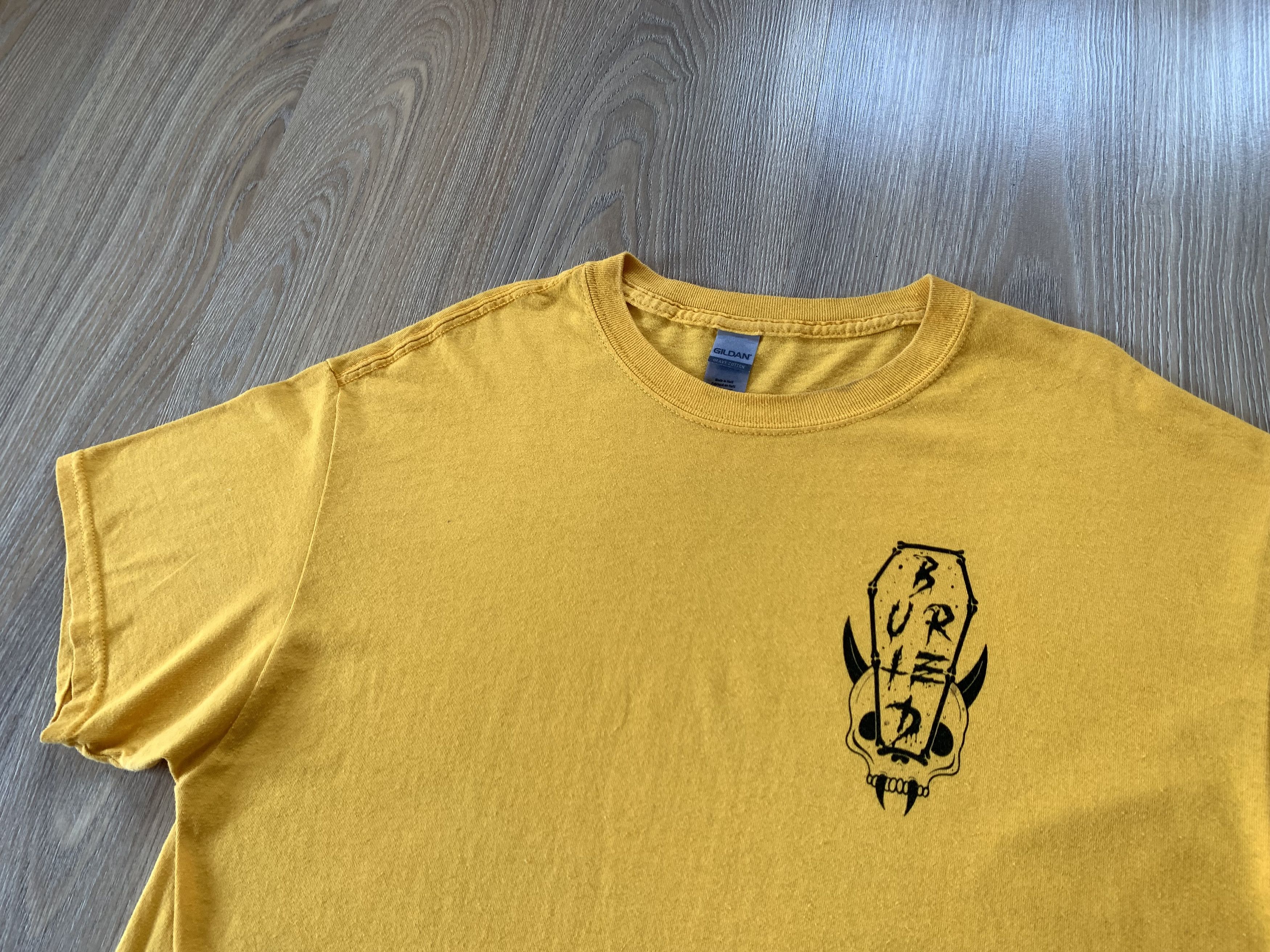 Vintage Gildan Buried Printed Cotton T-Shirt Size US L / EU 52-54 / 3 - 4 Thumbnail