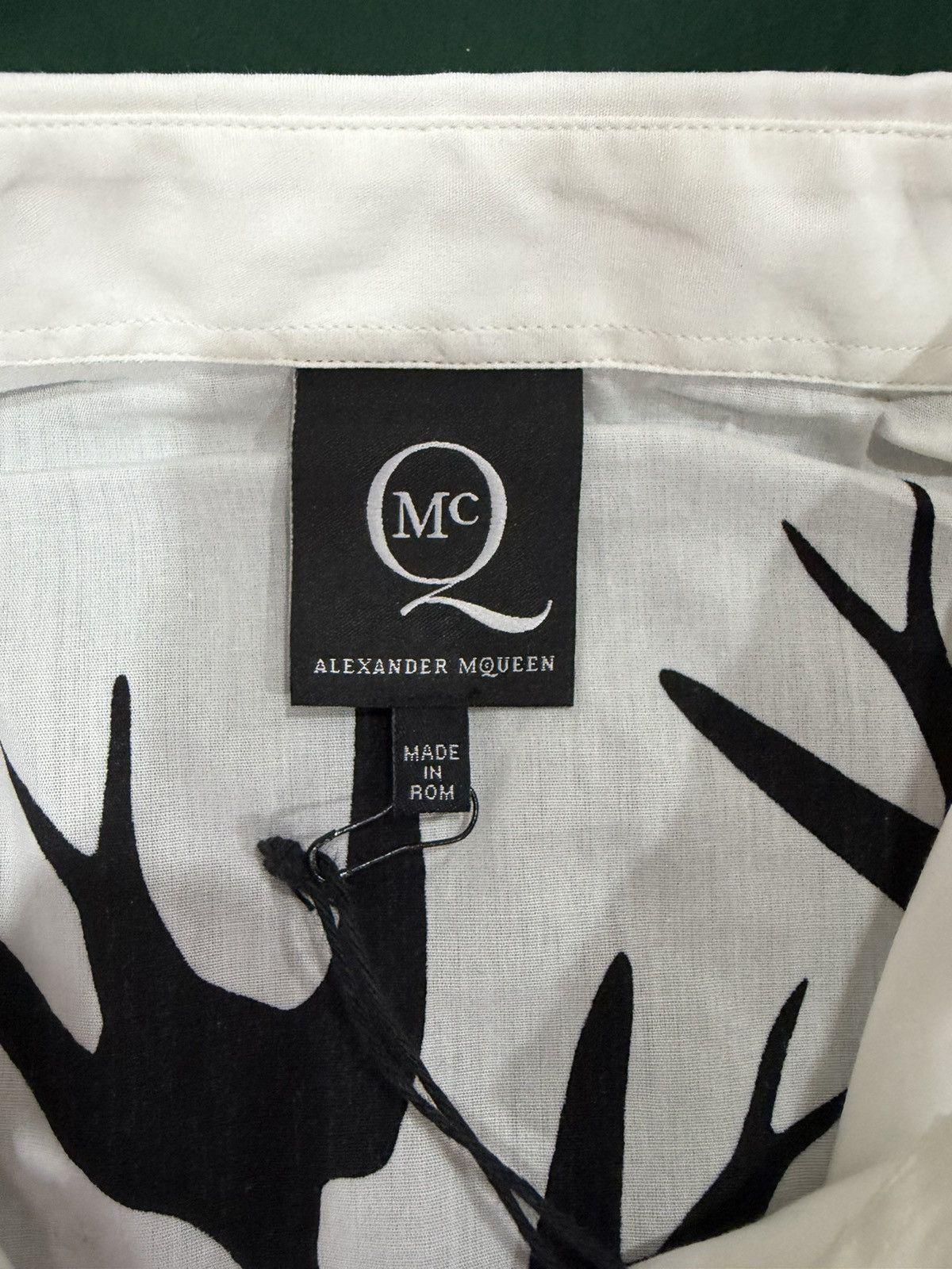 Alexander McQueen BNWT Alexander McQueen Swallow Print Shirt Size US M / EU 48-50 / 2 - 6 Thumbnail
