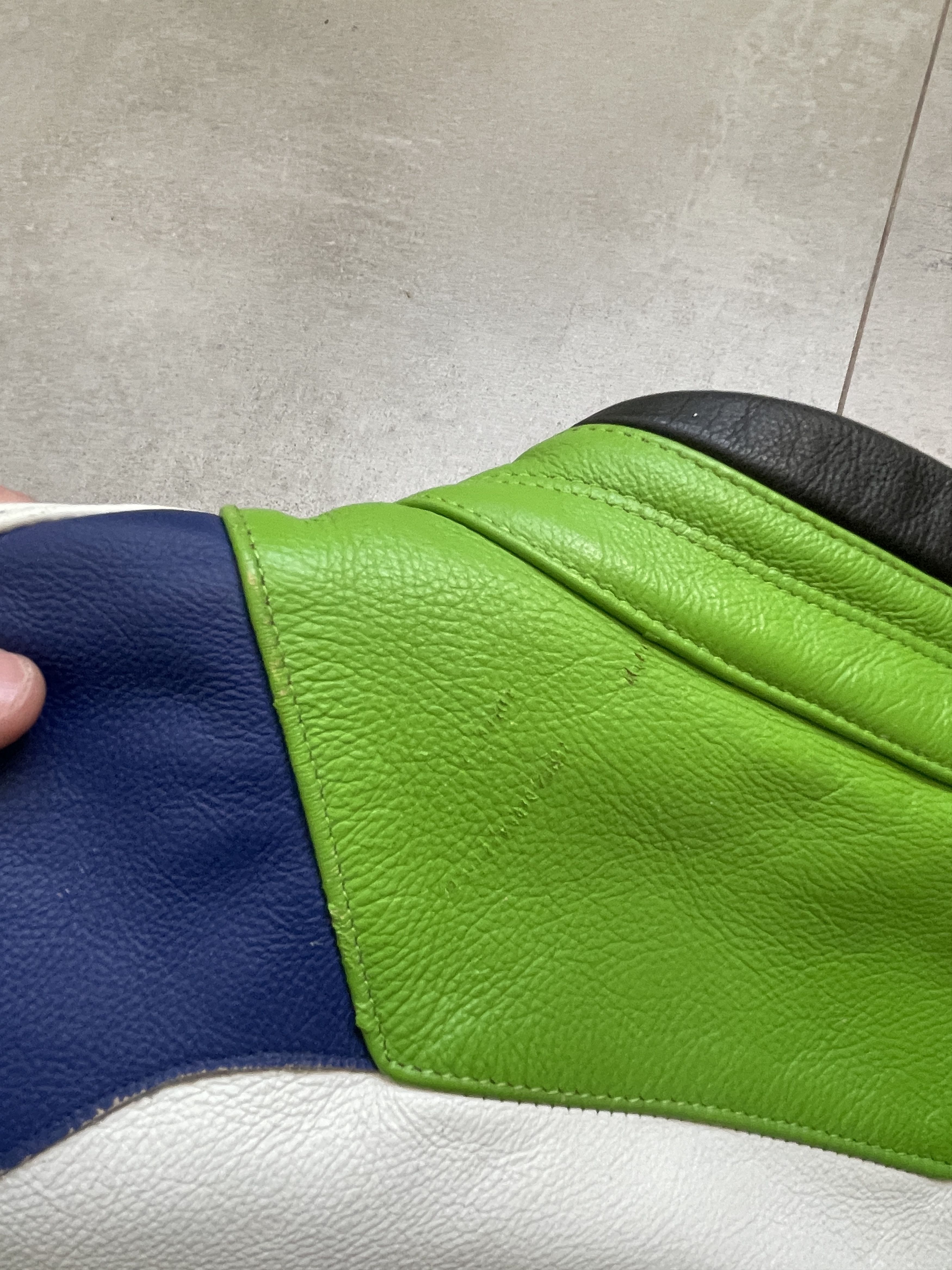 Dainese Y2K DAINESE KAWASAKI TOXIC GREEN RACING LEATHER JACKET Size US M / EU 48-50 / 2 - 10 Thumbnail