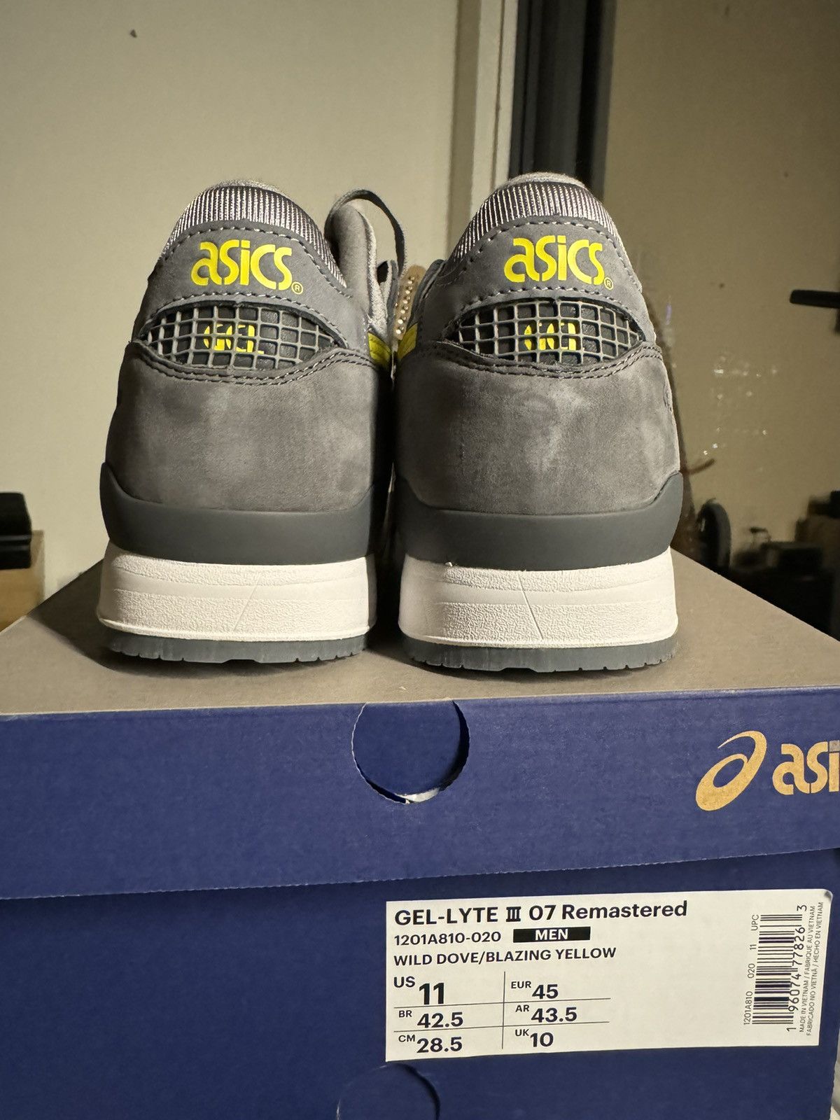 Asics × Kith × Ronnie Fieg Kith Ronnie Fieg x ASICS Gel-Lyte III ‘Remastered’ Size US 11 / EU 44 - 5 Thumbnail
