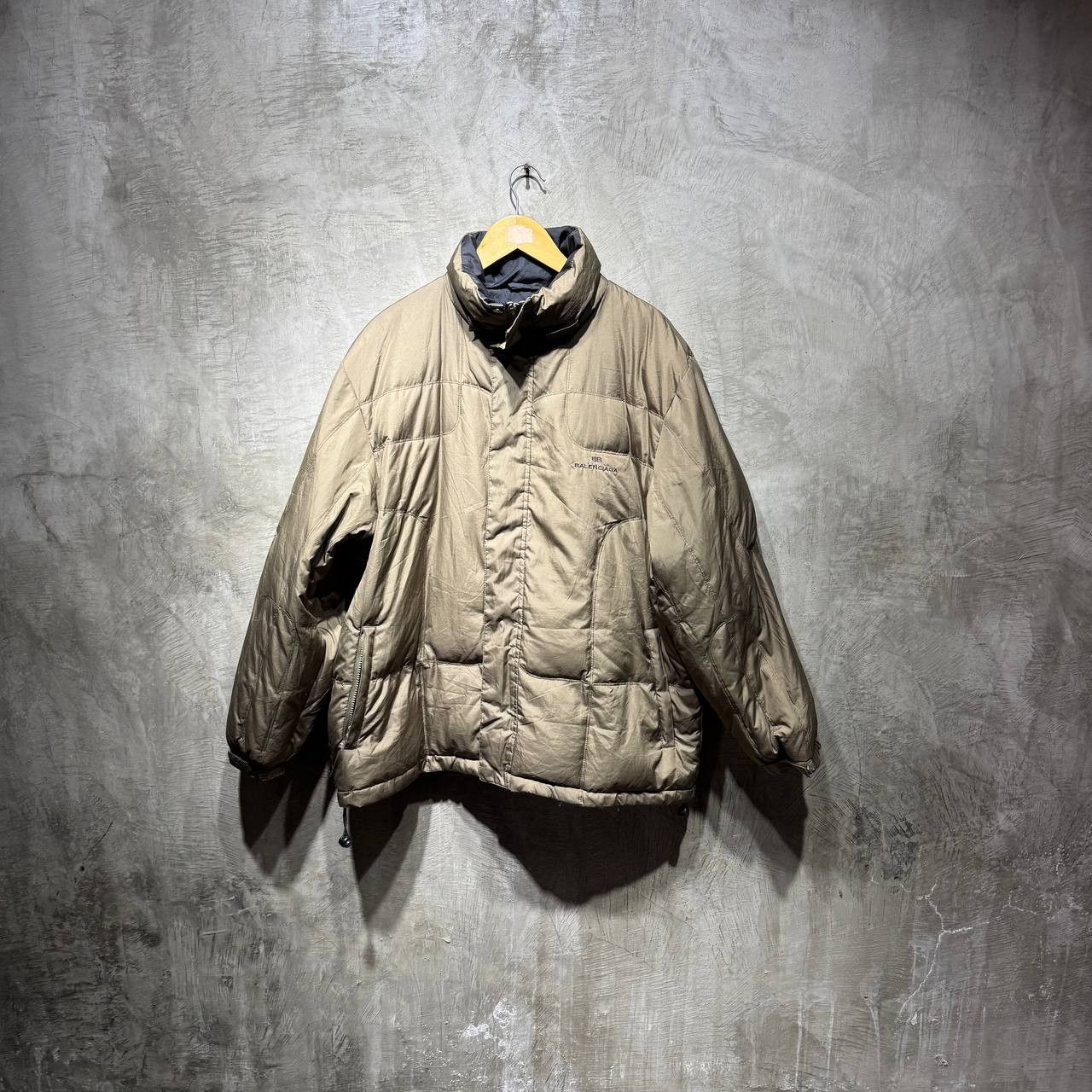 Balenciaga Balenciaga BB small logo embroidered puffer jacket Size US XXL / EU 58 / 5 - 1 Thumbnail