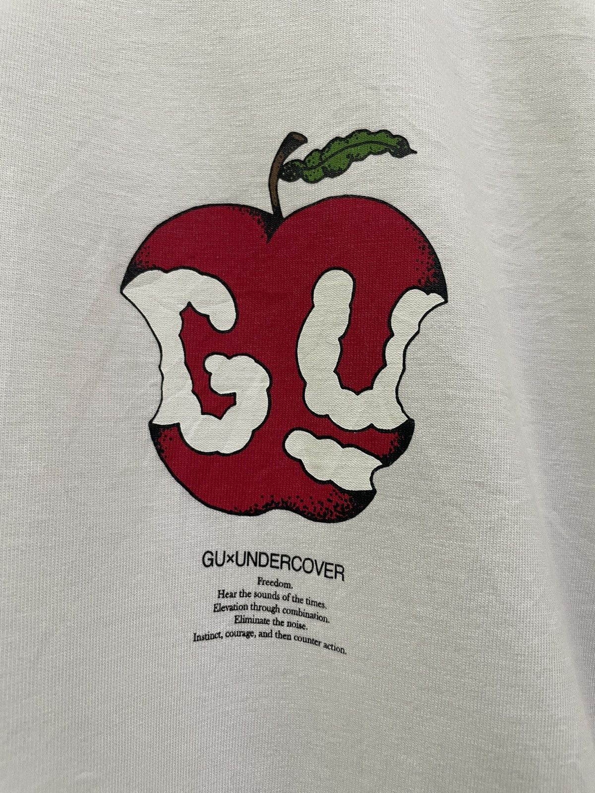 Undercover Undercover x Uniqlo Apple Shirt Size US XL / EU 56 / 4 - 7 Thumbnail