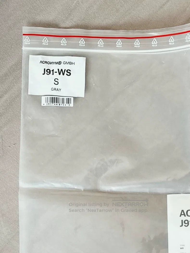 Acronym Acronym Thick Grey Coat Size US S / EU 44-46 / 1 - 9 Thumbnail