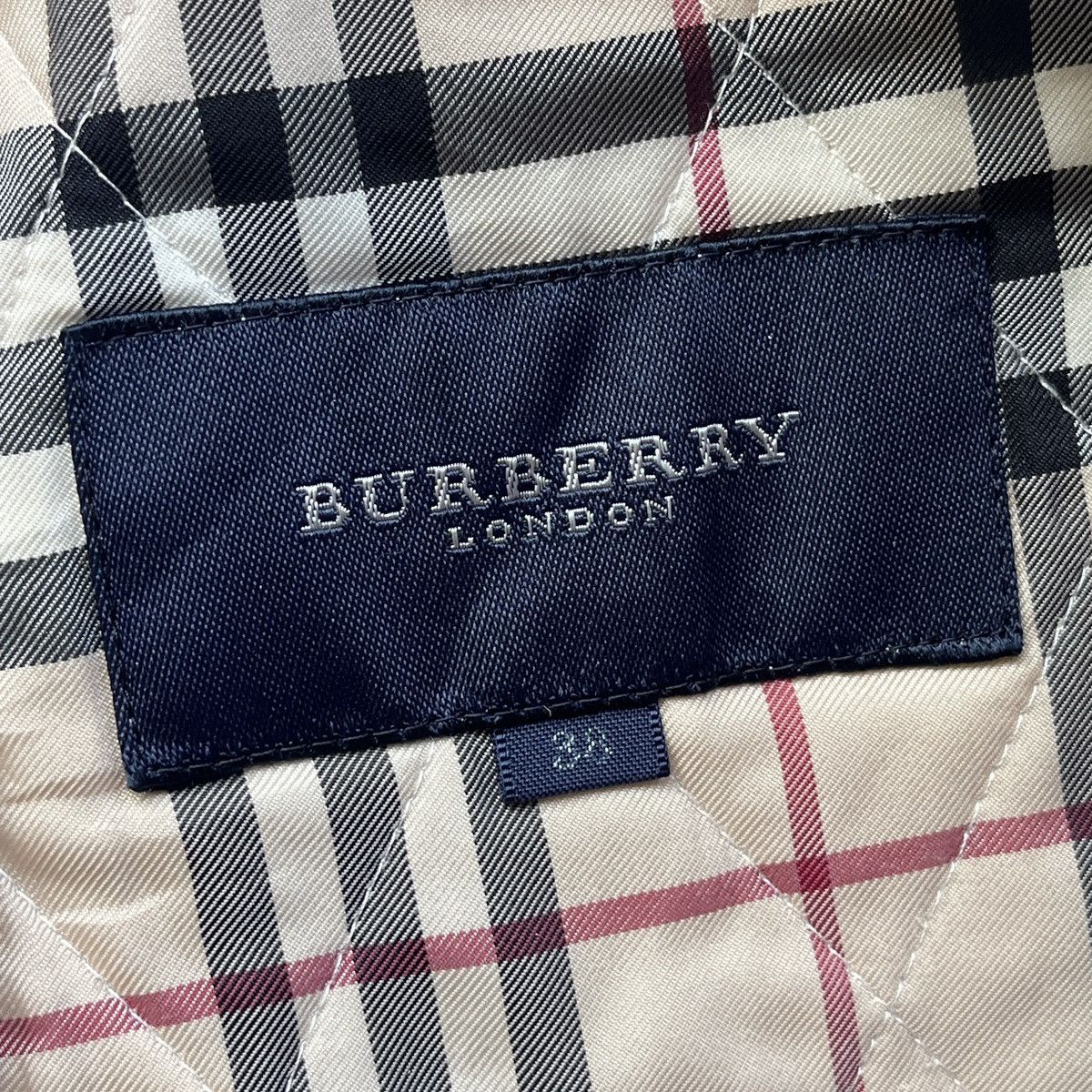 Burberry BURBERRY LONDON QUILTED NOVACHECK DESIGNER LIGHT JACKET Size XS / US 0-2 / IT 36-38 - 17 Thumbnail