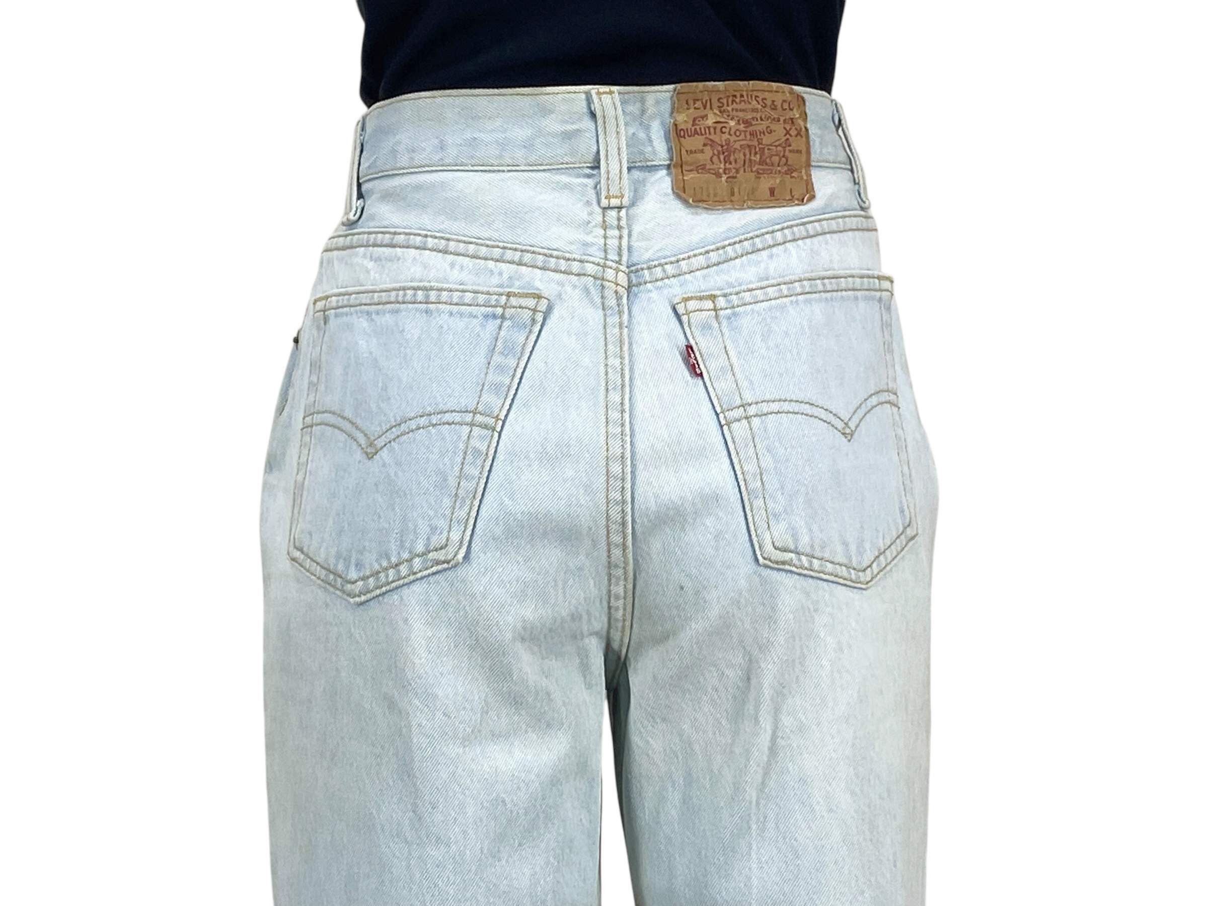 Levi's Levi's 501 Jeans Light Wash Tapered Leg Dirty Blue Jeans Size 26" / US 2 / IT 38 - 5 Thumbnail