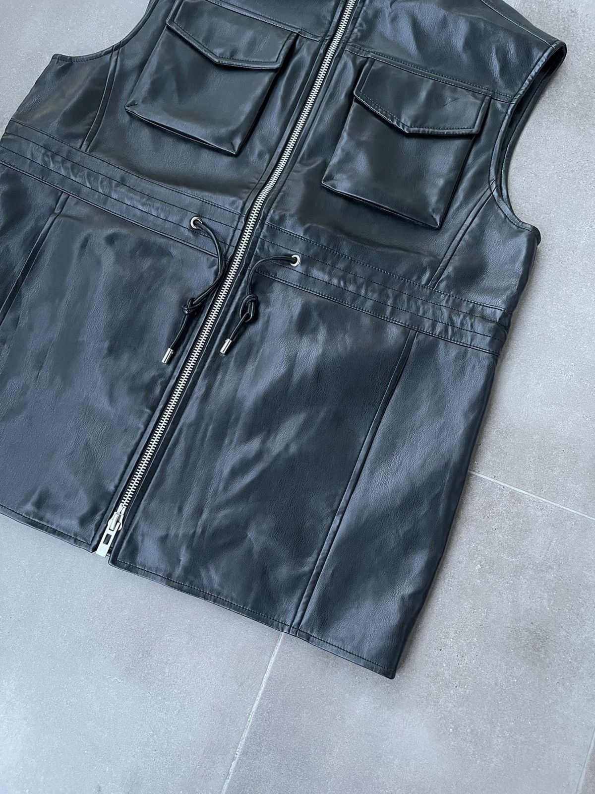 Han Kjobenhavn !DS! FW22 Han Kjobenhavn Desk Zip Up Cargo Vest Size L / US 10 / IT 46 - 10 Thumbnail
