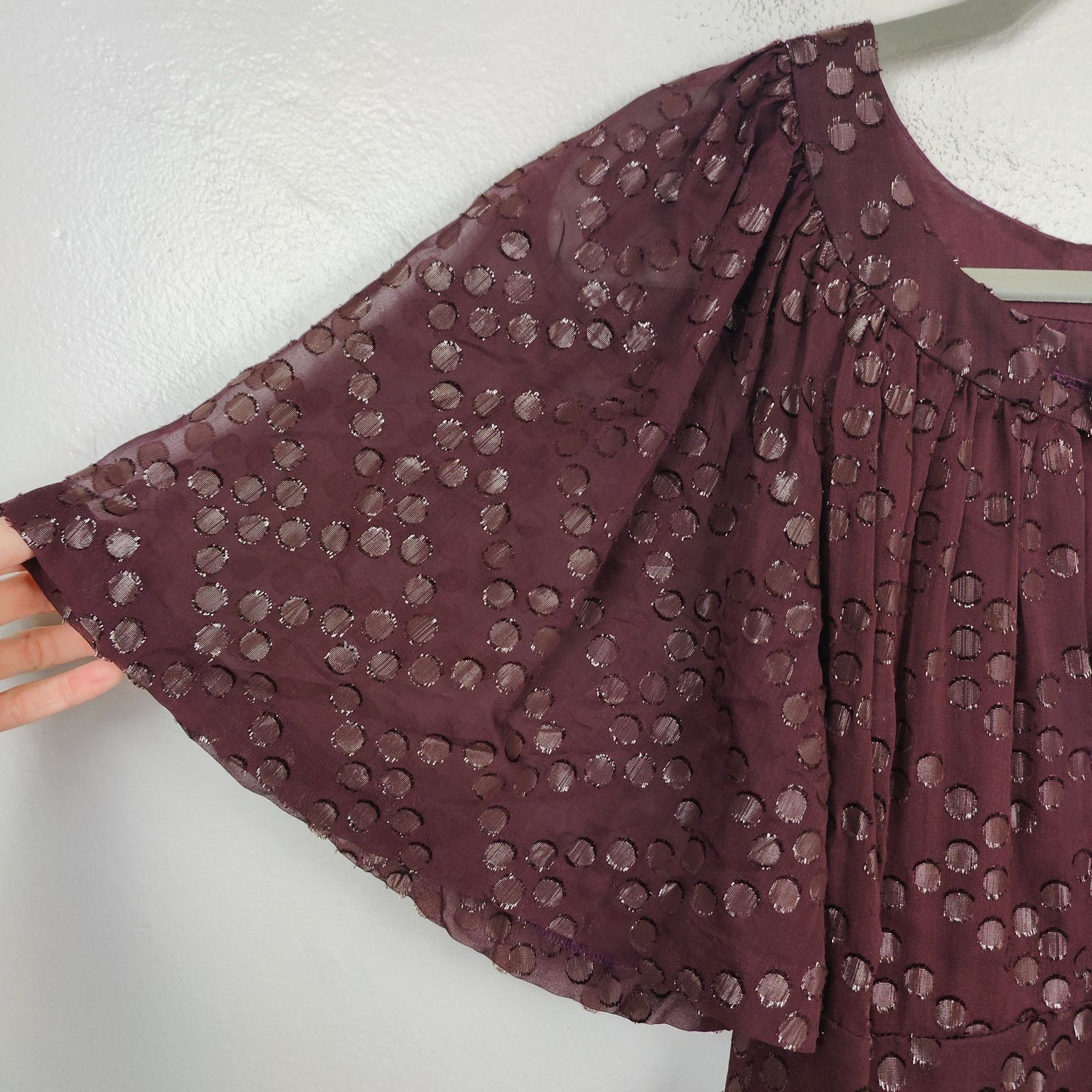 Trina Turk Trina Turk Flutter Silk Dress Womens 0 Burgundy Keyhole Size XS / US 0-2 / IT 36-38 - 3 Thumbnail
