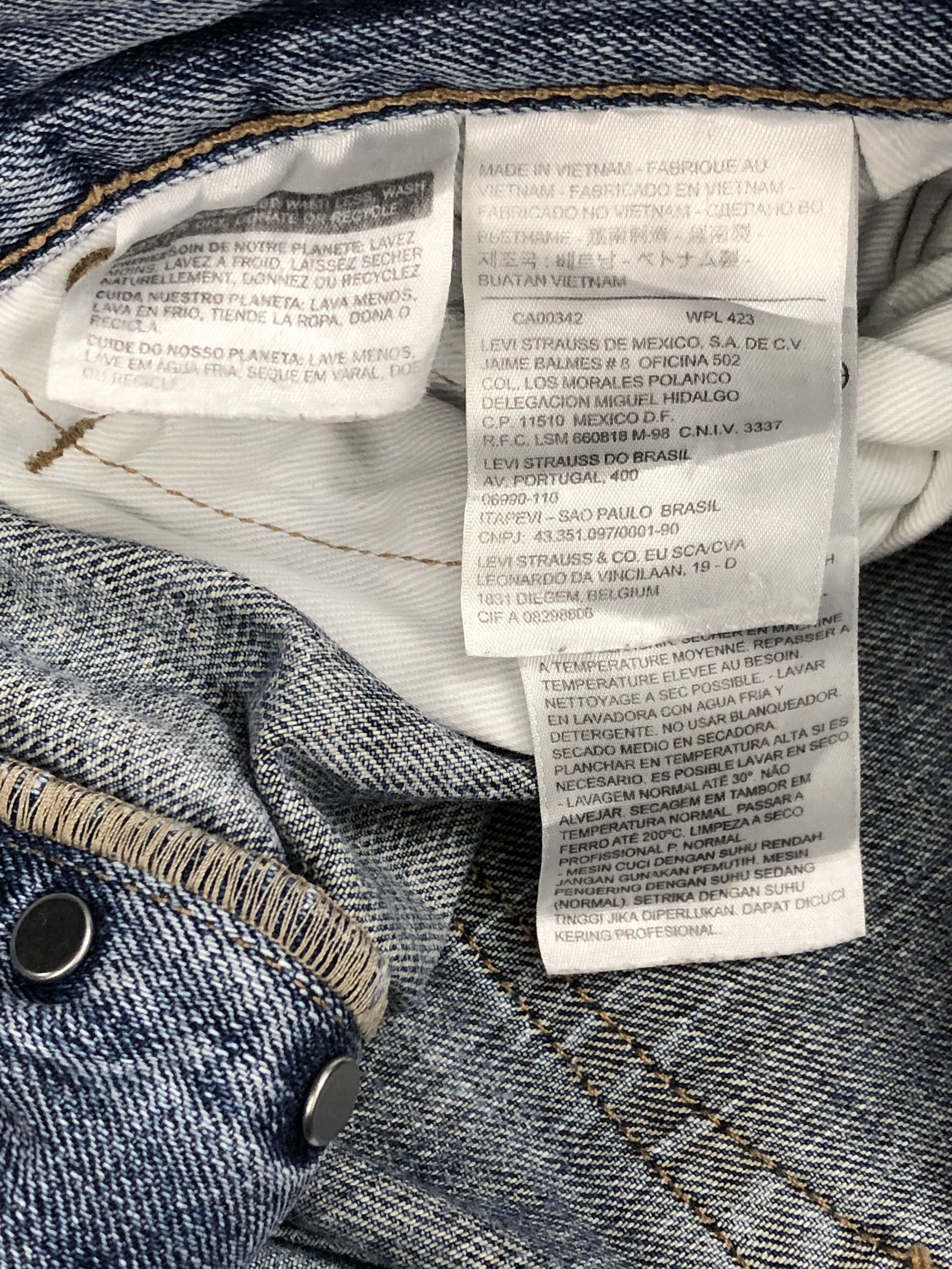 Levi's Vintage Levis 501 Faded Blue Jeans DPP0062 Size US 31 - 11 Thumbnail