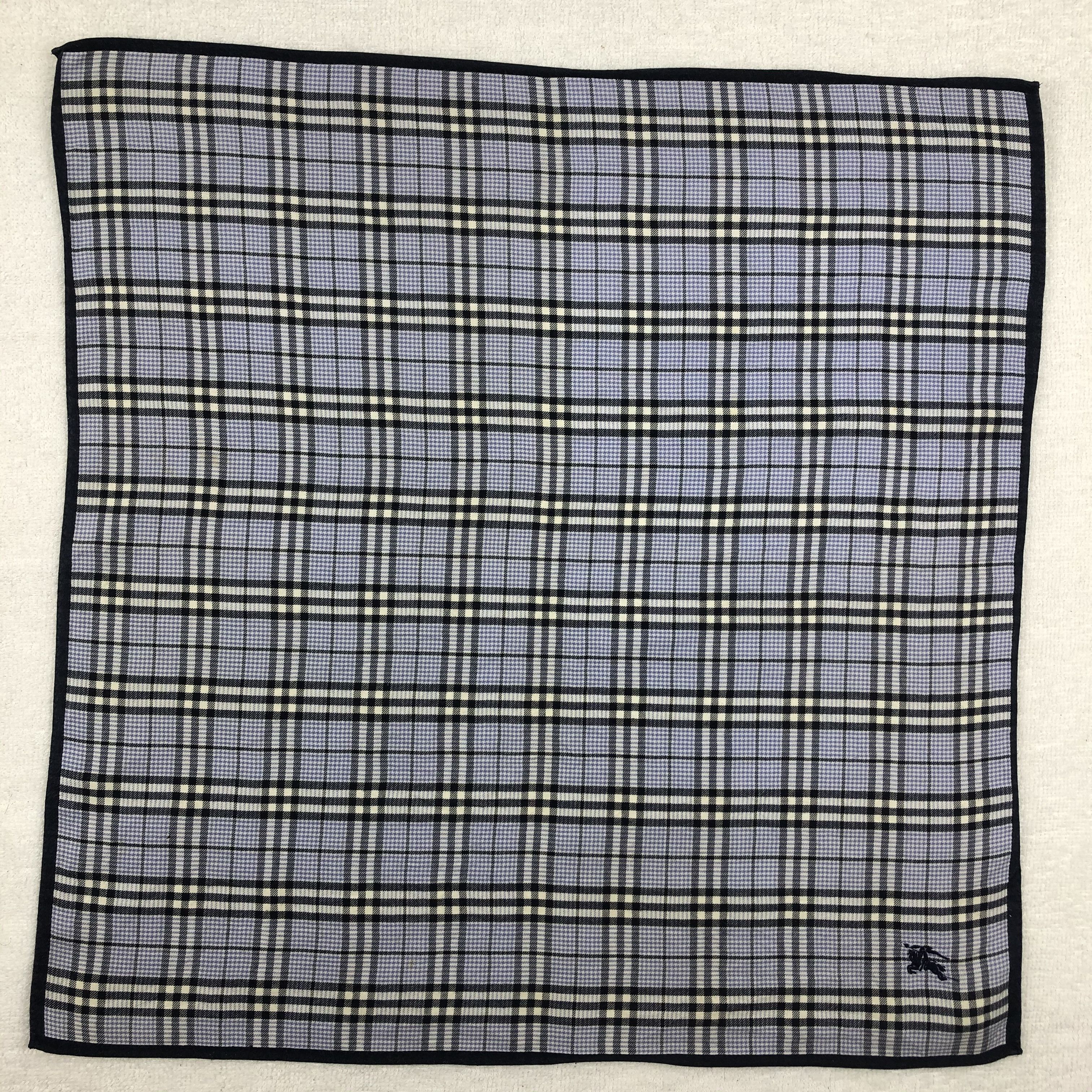 Burberry Burberry Handkerchief / Bandana / Neckerchief Size ONE SIZE - 2 Thumbnail