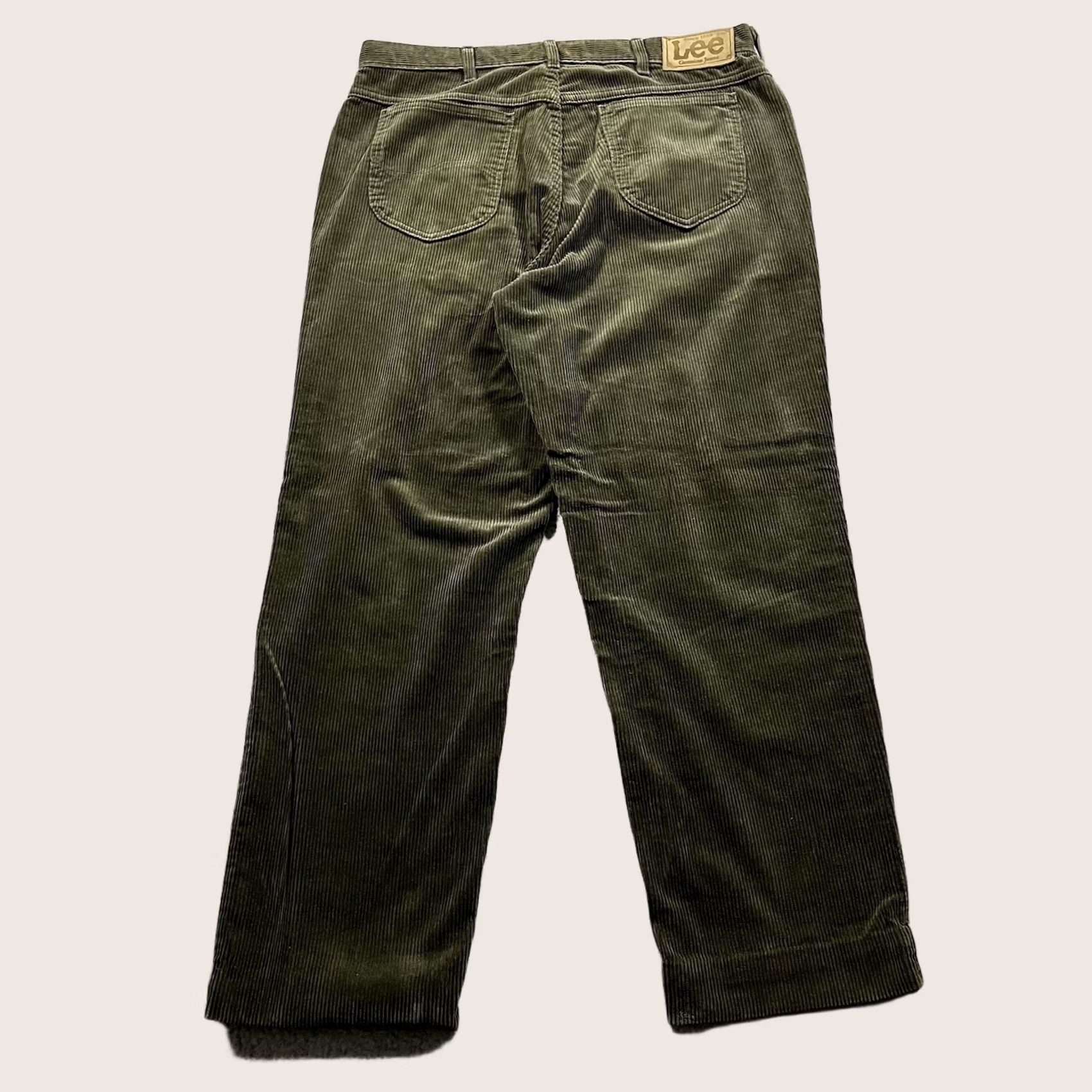 Lee Lee Corduroy Pants Mens 35x29 Olive Vintage Preppy Casual 5-Pocket Chino Straight Regular USA 80s 90s Mens Clothing Size US 35 - 1 Thumbnail