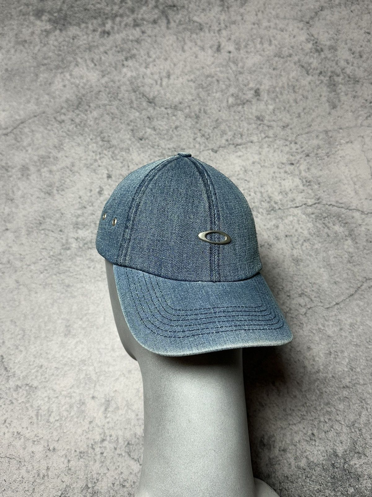 Oakley Vintage Oakley Metal Logo Denim Cap Size ONE SIZE - 2 Thumbnail