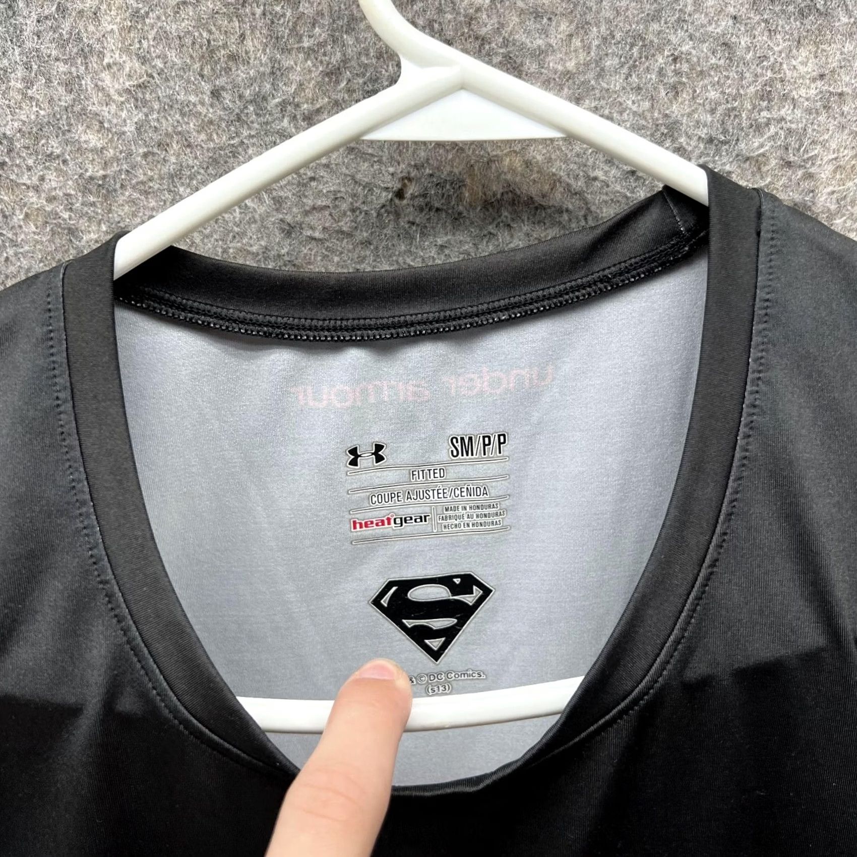 Under Armour Under Armour Shirt Women Small Black Athletic Fitted HeatGear UA T-Shirt Jersey All Seasons Casual Modern Vintage: No Warning? Size S / US 4 / IT 40 - 6 Thumbnail