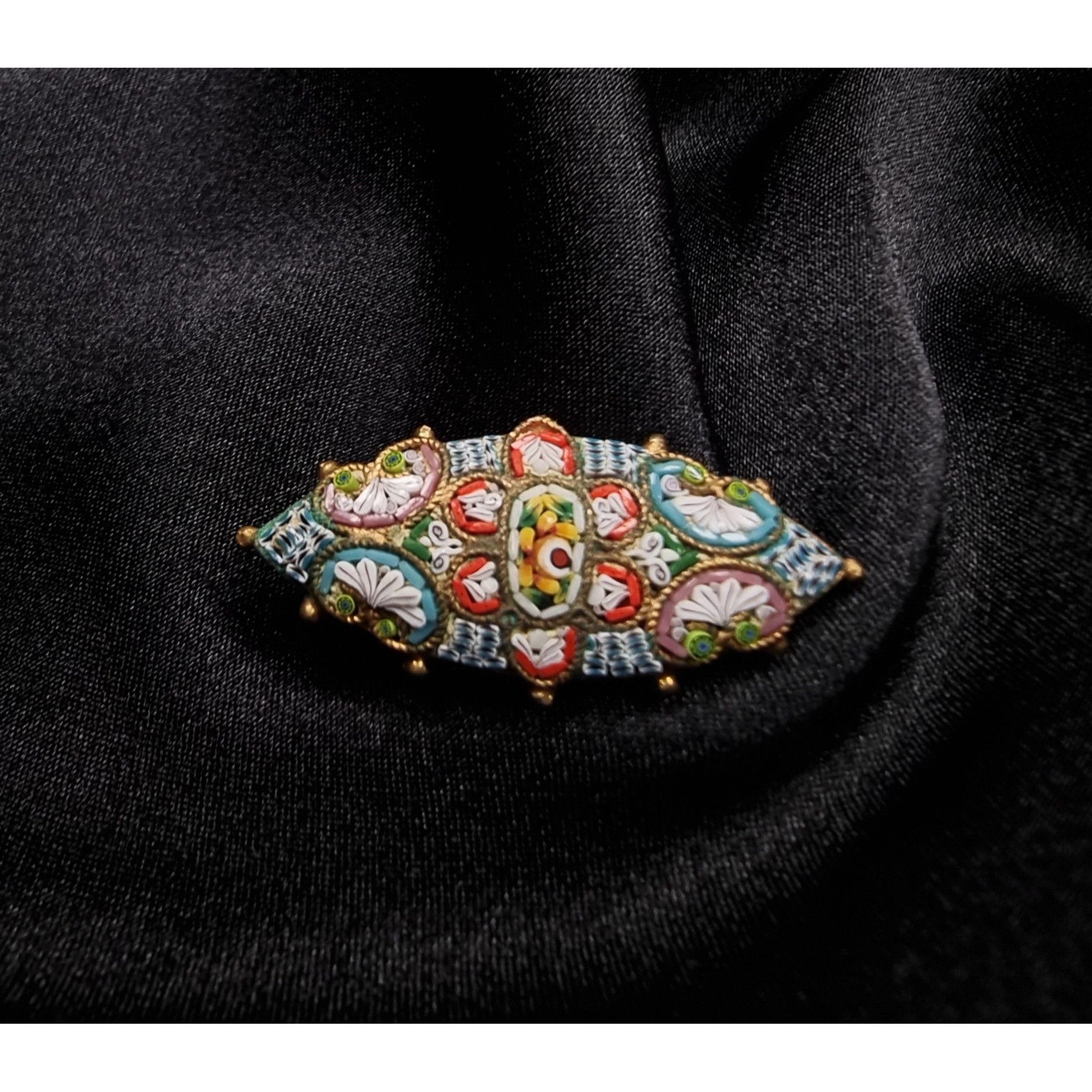 Vintage Vintage 1930S Italian Mosaic Brooch With Intricate Floral De Size ONE SIZE - 1 Thumbnail
