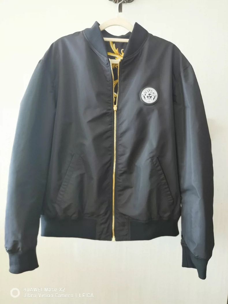Versace Versace The black and gold series wears thin cotton clothe Size US XL / EU 56 / 4 - 8 Thumbnail