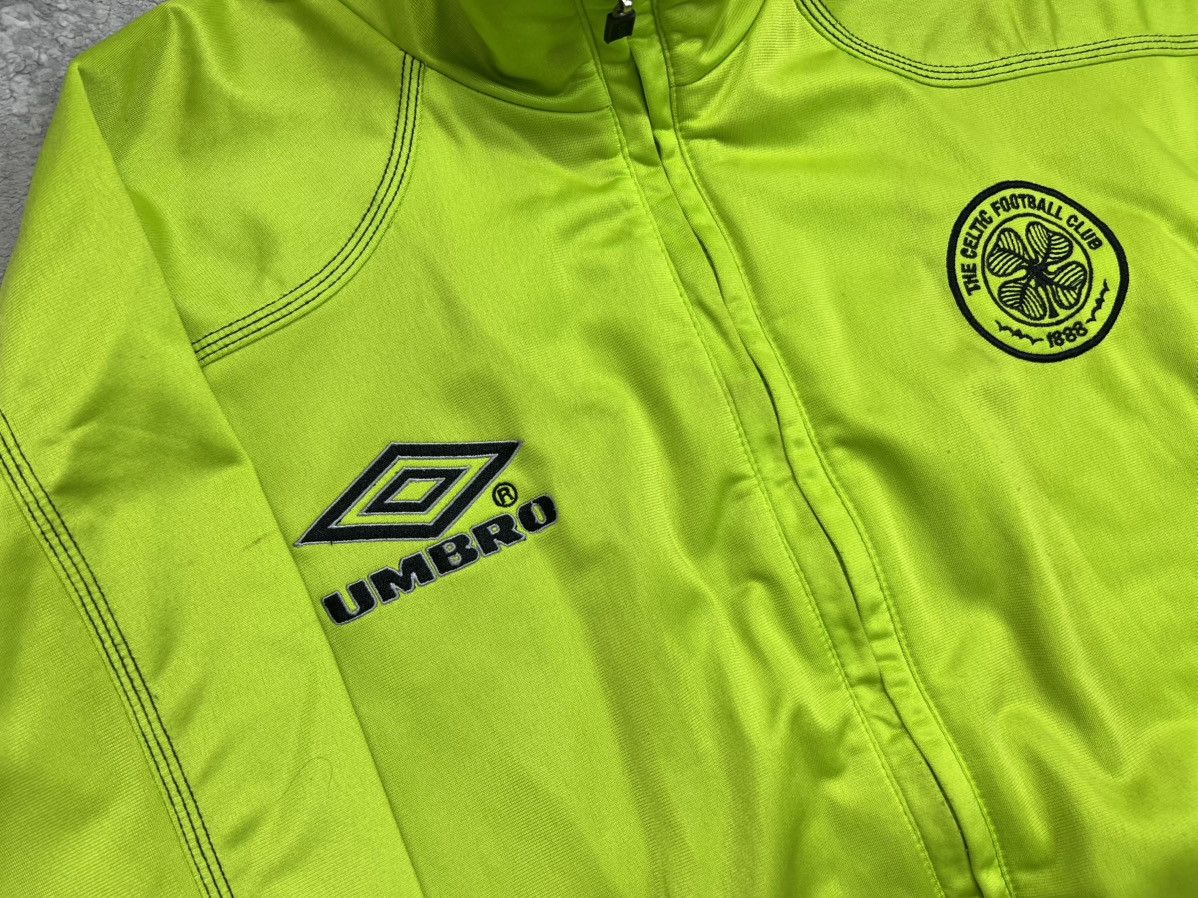 Umbro Umbro Celtic FC 1998 Track Jacket Vintage Zipped Football Size US XL / EU 56 / 4 - 4 Thumbnail