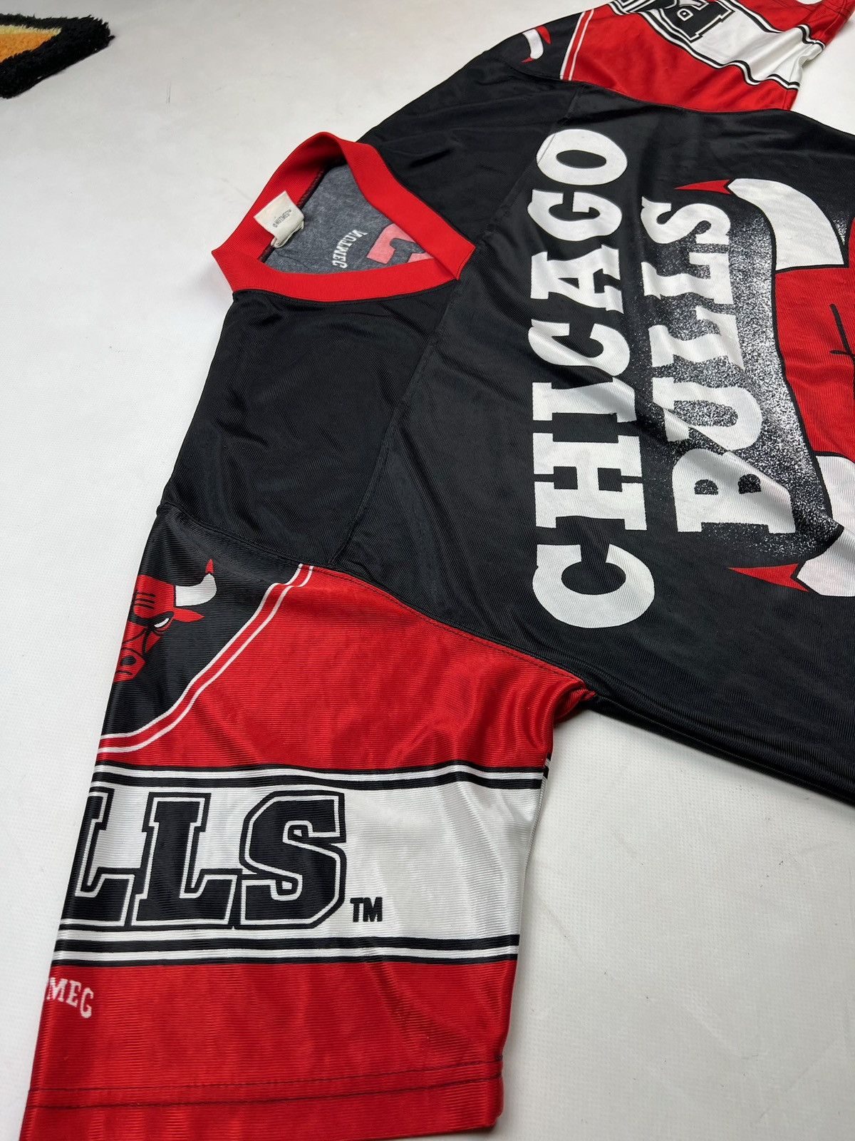 NBA × Nutmeg × Vintage Vintage Chicago bulls tshirt Jersey NBA y2k Size US L / EU 52-54 / 3 - 11 Thumbnail