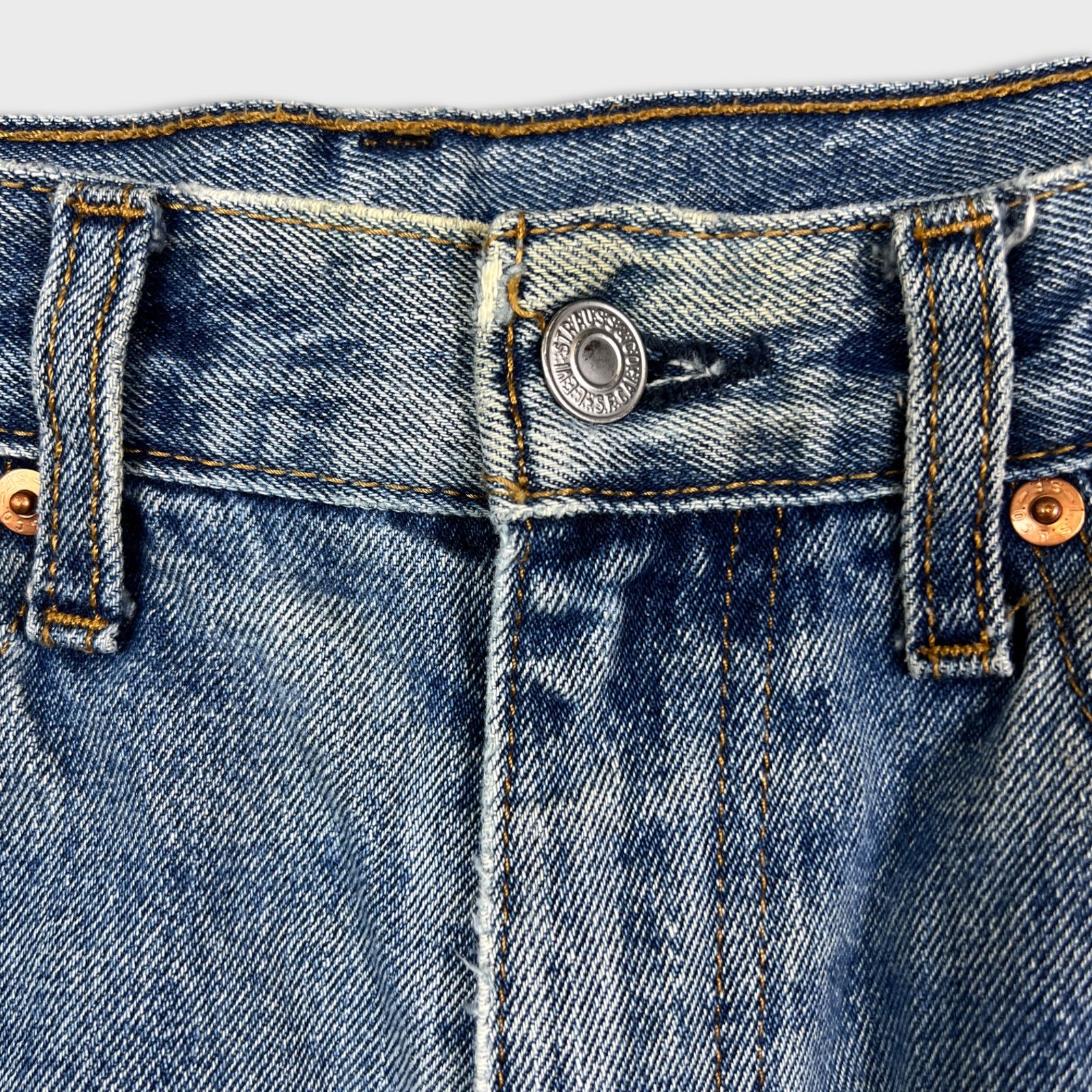 Levi's × Vintage Levi's 516 Jeans 34x28 Straight Leg Distressed Denim Pants Size US 34 / EU 50 - 3 Thumbnail