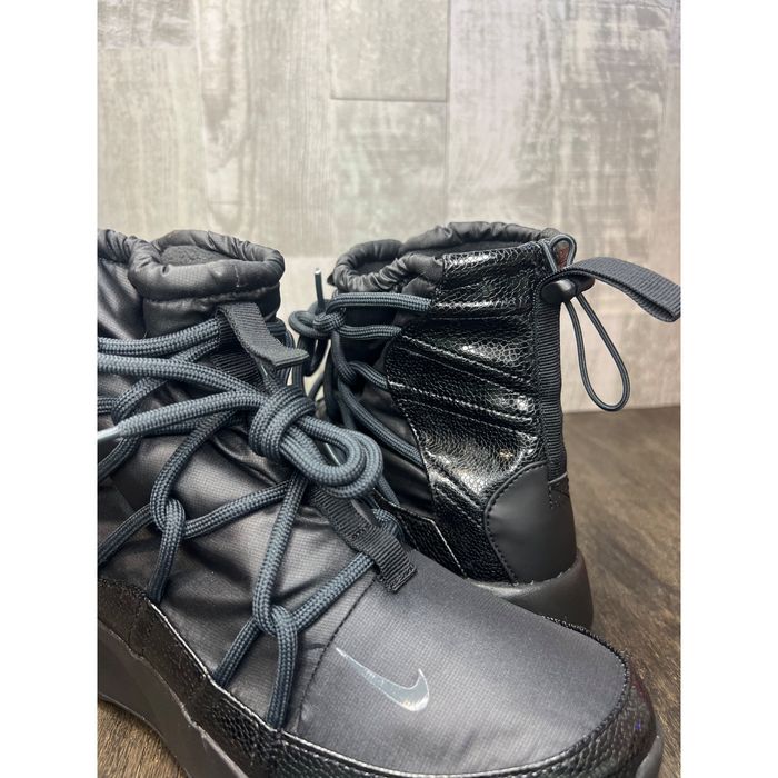 women's nike tanjun high rise boots