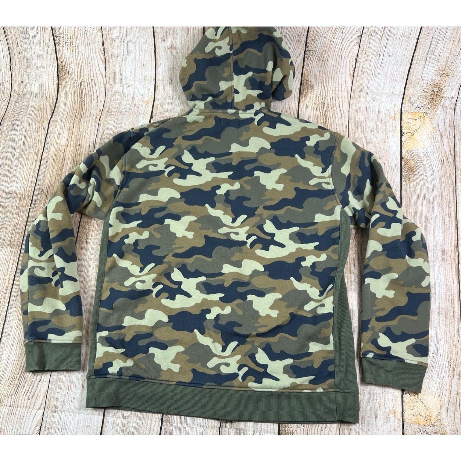 Ugg UGG Mens Gordon Camo Hooded Sweatshirt Jacket Fleece Lined Size Medium Size US M / EU 48-50 / 2 - 2 Thumbnail