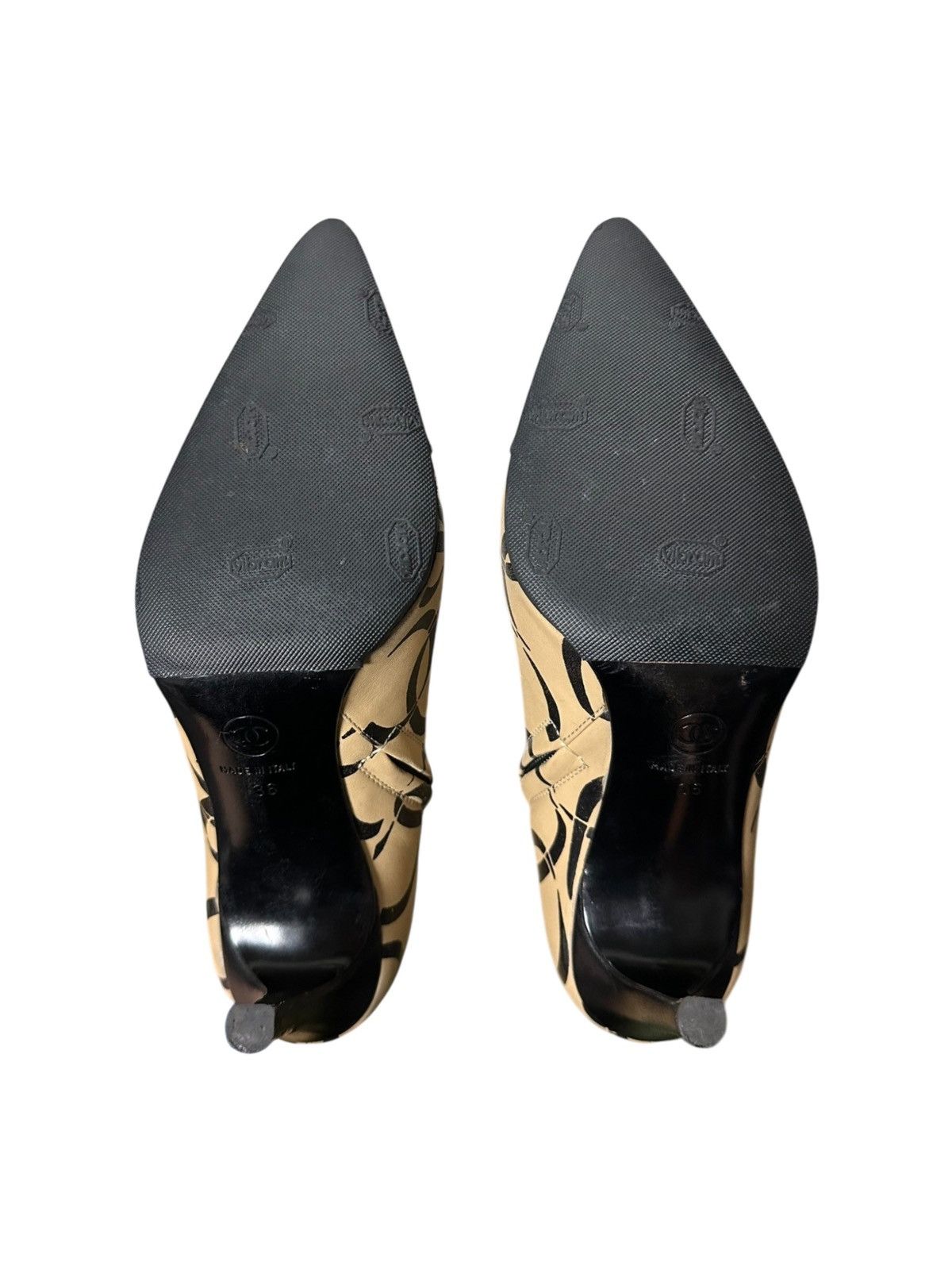 Chanel CHANEL F/W 2000 Monogram CC Logo Pointed Toe Ankle Boots Size US 6 / IT 36 - 3 Thumbnail