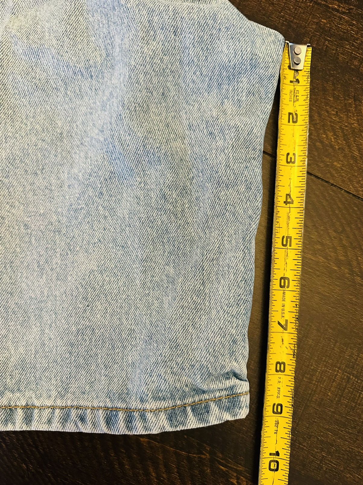 Levi's Vintage Levis 505 Jean Shorts 34x9 Men ‘s Light Wash Size US 34 / EU 50 - 4 Thumbnail