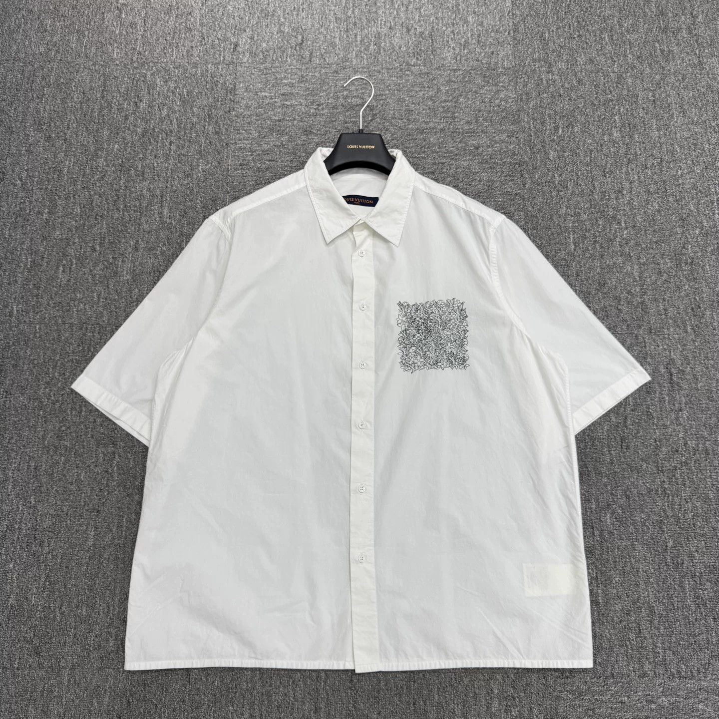 Louis Vuitton Louis Vuitton Monogram Short-Sleeve Shirt Size US XXL / EU 58 / 5 - 1 Thumbnail