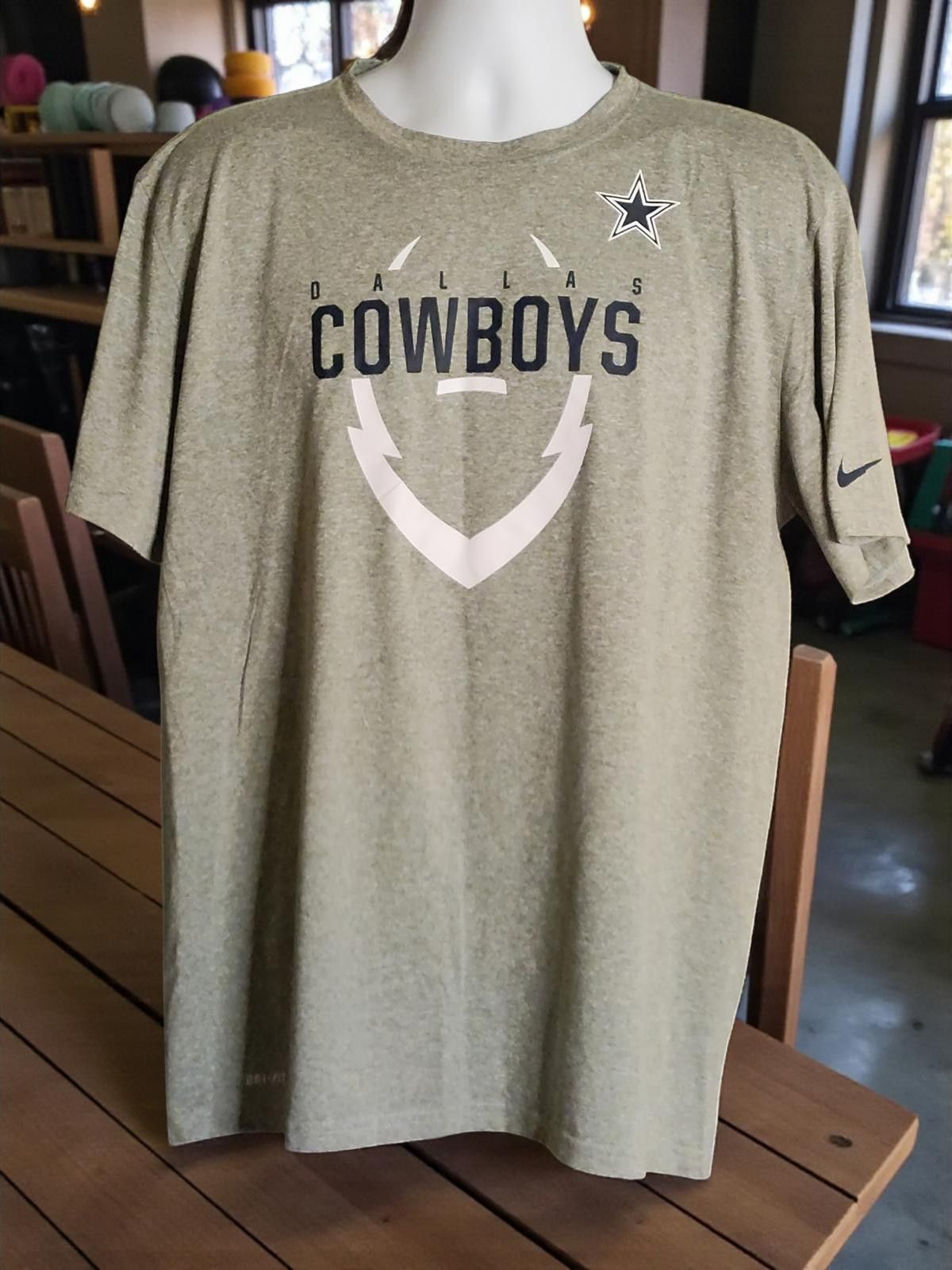 Nike Dallas Cowboys Official NFL Dri-FIT XL T-Shirt Size US XL / EU 56 / 4 - 2 Thumbnail