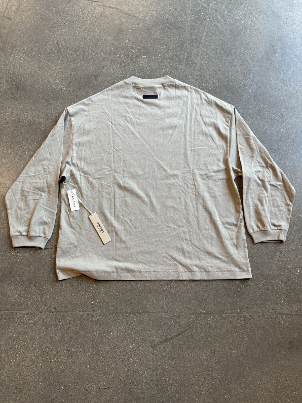 Essentials × Fear of God Fear of God Essentials Longsleeve Seal Size US M / EU 48-50 / 2 - 2 Thumbnail