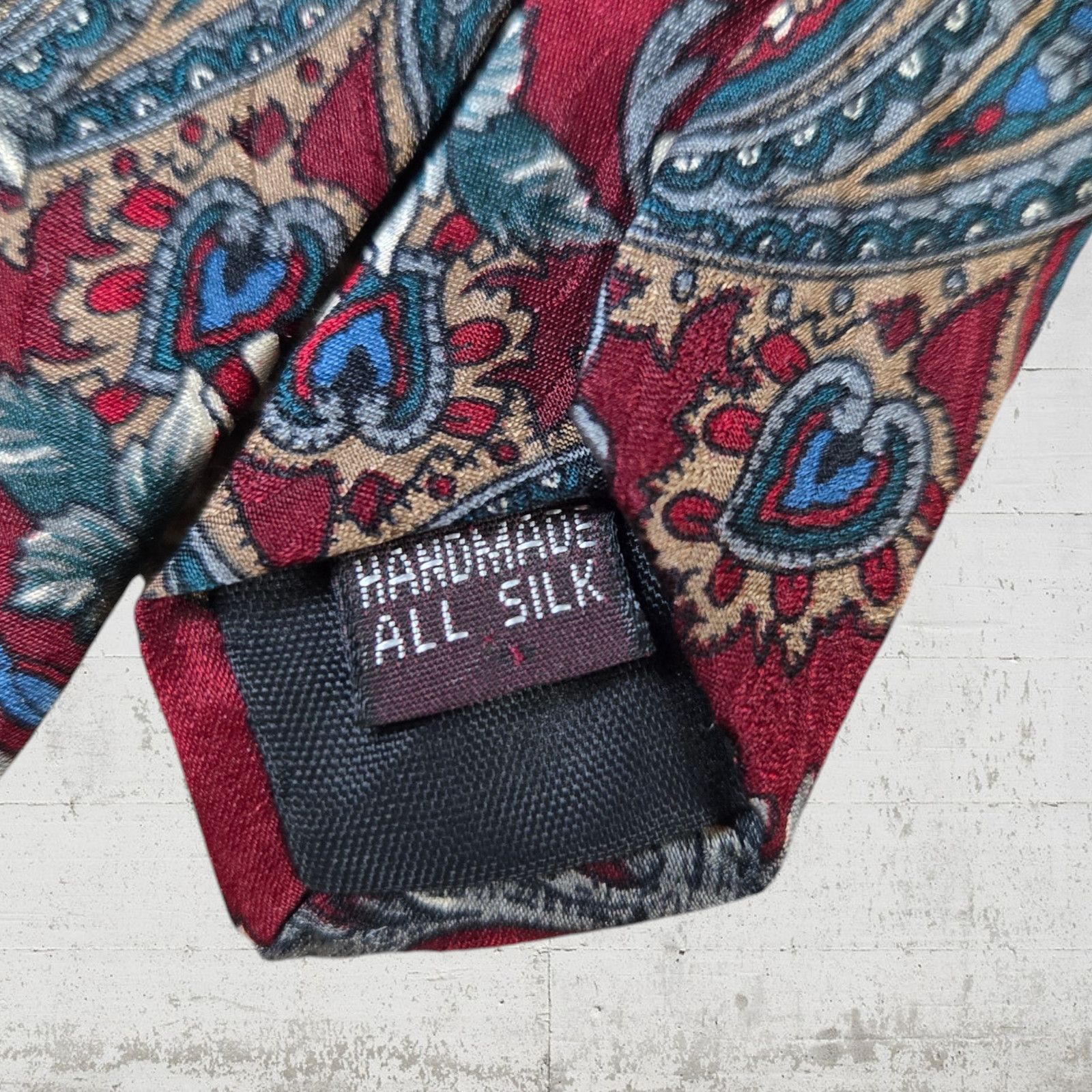 Vintage Vintage Red Paisley USA Teddy Bear Silk Tie Size ONE SIZE - 5 Thumbnail