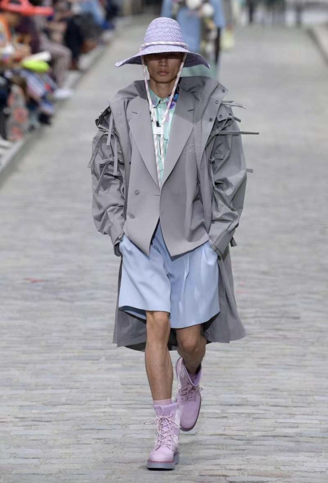 Louis Vuitton × Virgil Abloh Louis Vuitton light blue wool gardening shorts 40 Size US 32 / EU 48 - 2 Thumbnail