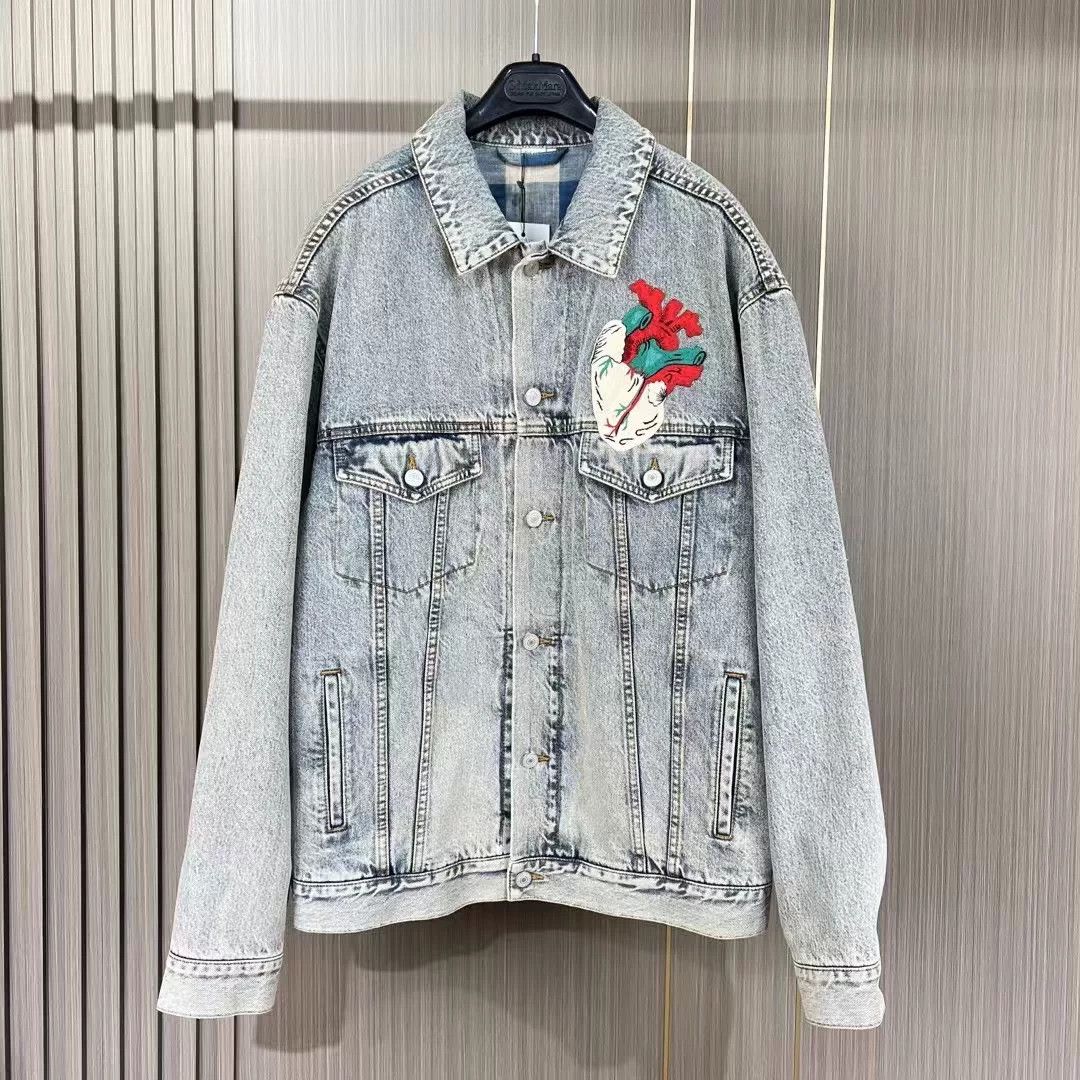 Gucci gucci embroidered denim jacket with skull design Size US L / EU 52-54 / 3 - 1 Thumbnail