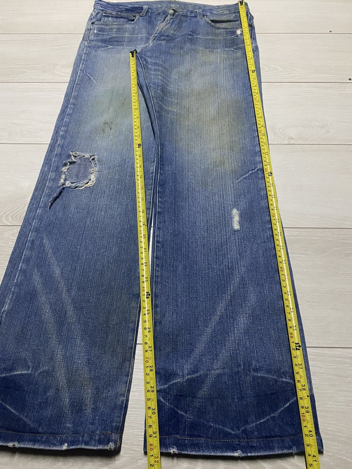 Vintage Vintage Japanese Brand Mud Wash Distressed Loose Jeans Size US 33 - 18 Thumbnail