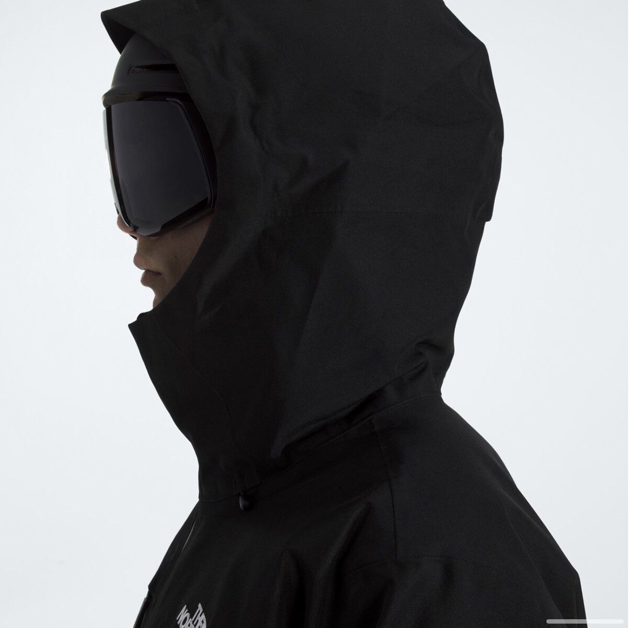 The North Face THE NORTH FACE DAWNSTRIKE GORE-TEX® INSULATED JACKET Sz: M Size US M / EU 48-50 / 2 - 7 Thumbnail