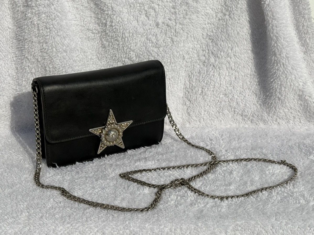 Miu Miu 💥RARE💥 vintage miu miu shoulder bag leather with star acc Size ONE SIZE - 2 Thumbnail