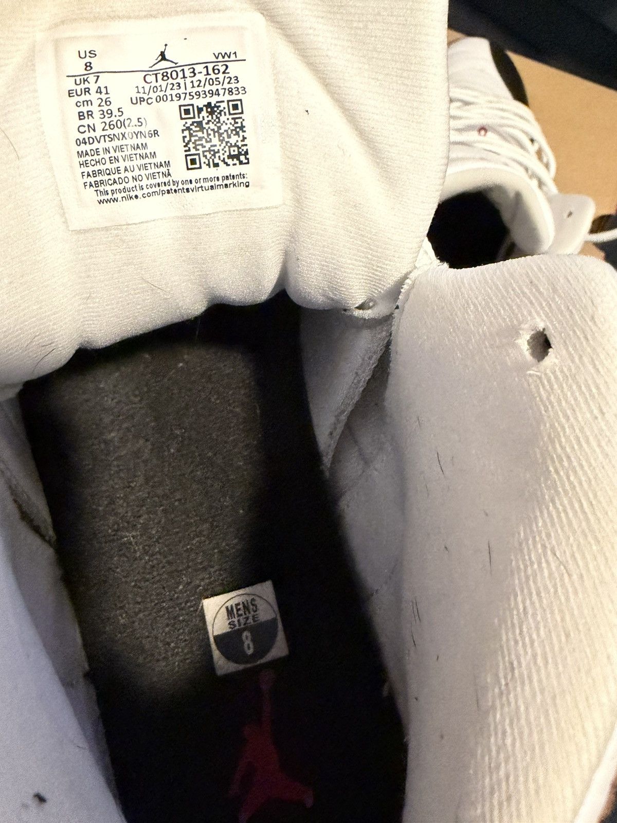 Jordan Brand Jordan 12 size 8 mens Size US 8 / EU 41 - 6 Thumbnail