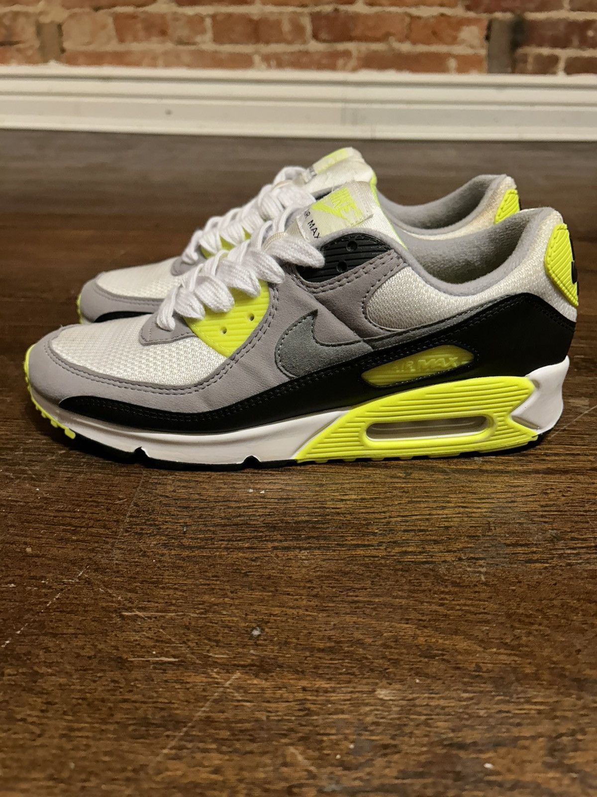 Nike Size 11 - Nike Air Max 90 2020 Volt Women’s Size US 11 / IT 41 - 2 Thumbnail
